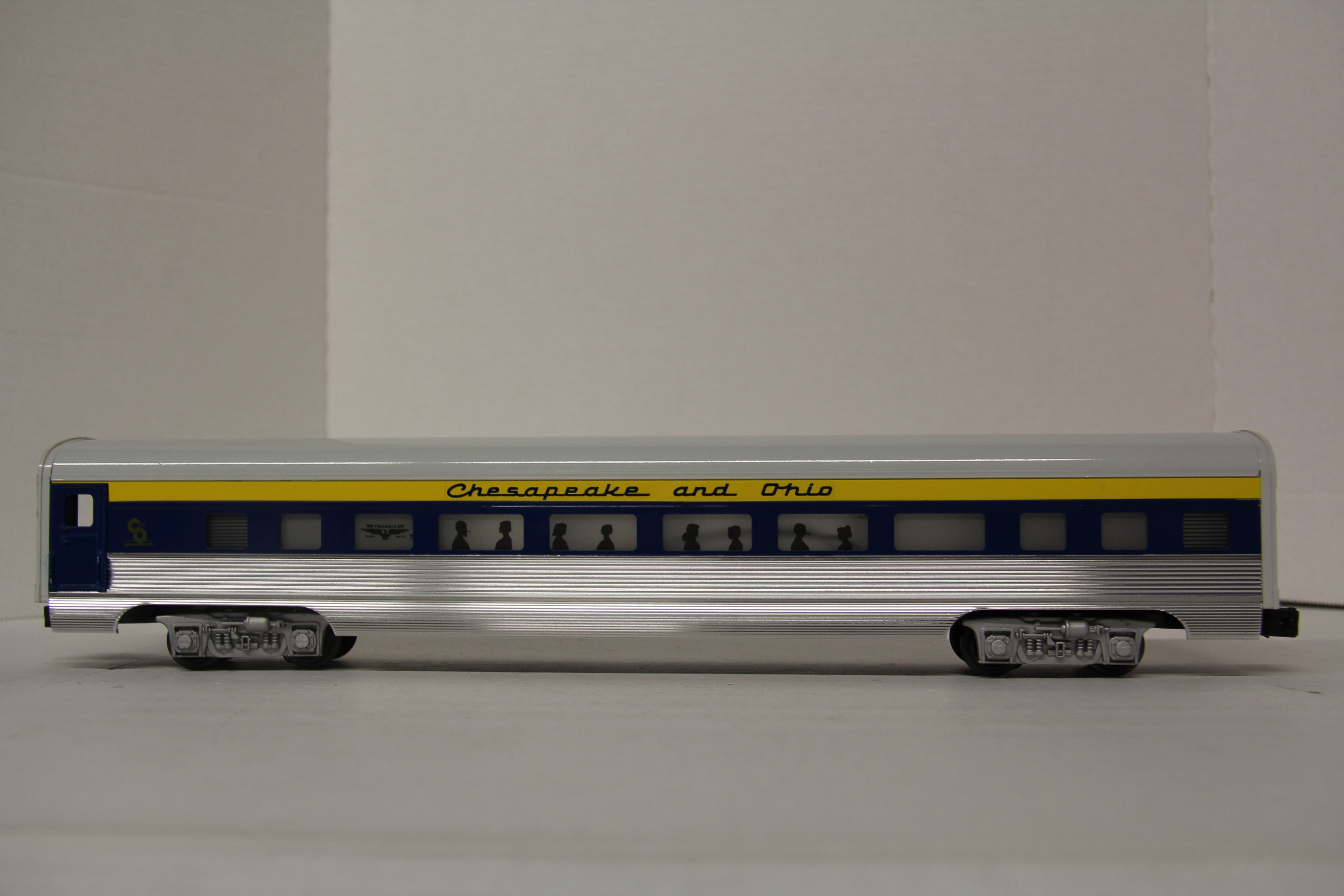 Phoenix Railways Chesapeake & Ohio 18" Passenger Set-Second hand-M6195