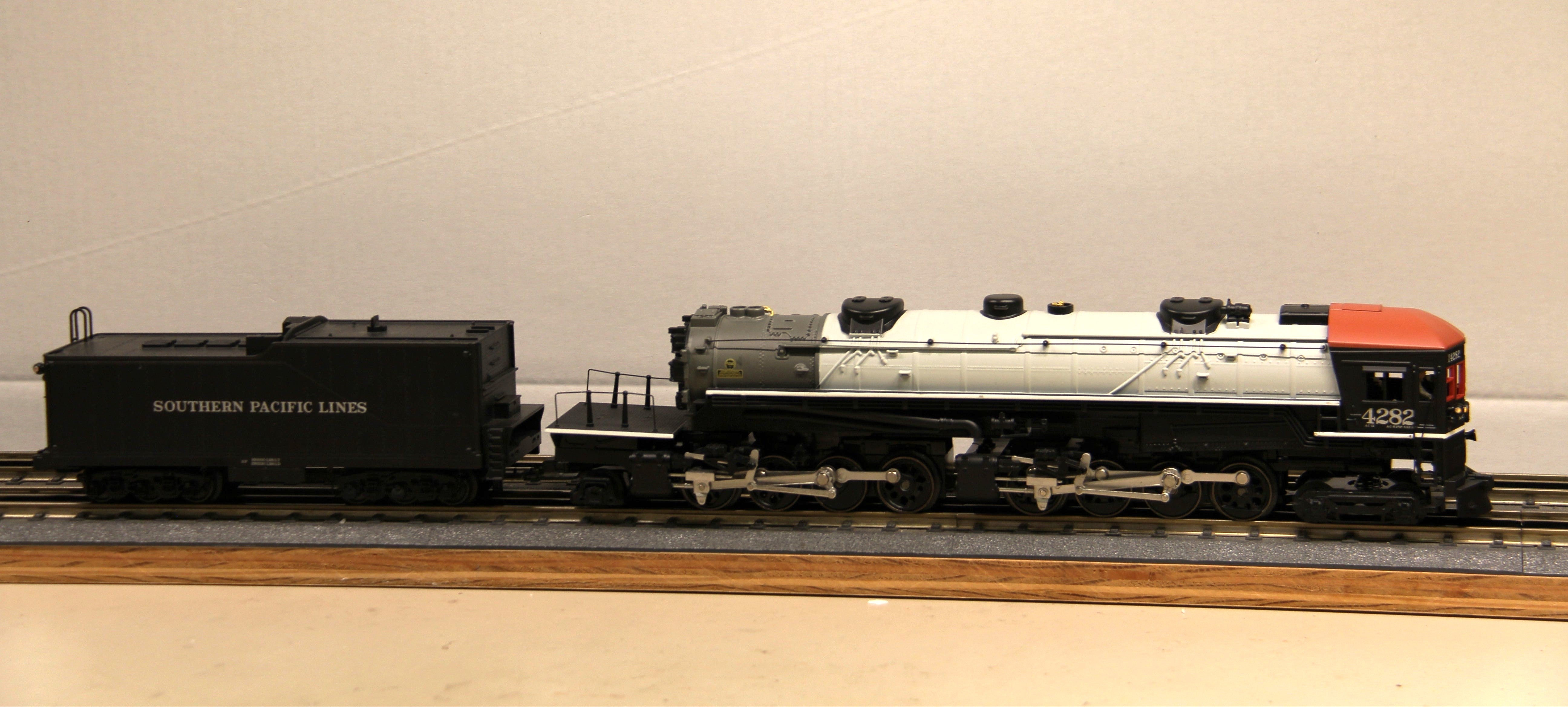 Rail King 30-1822-1 Southern Pacific 4-8-8-2  Imperial Cab Forward Steam Engine #4282-Second hand-M7457 - MrMuffin'sTrains