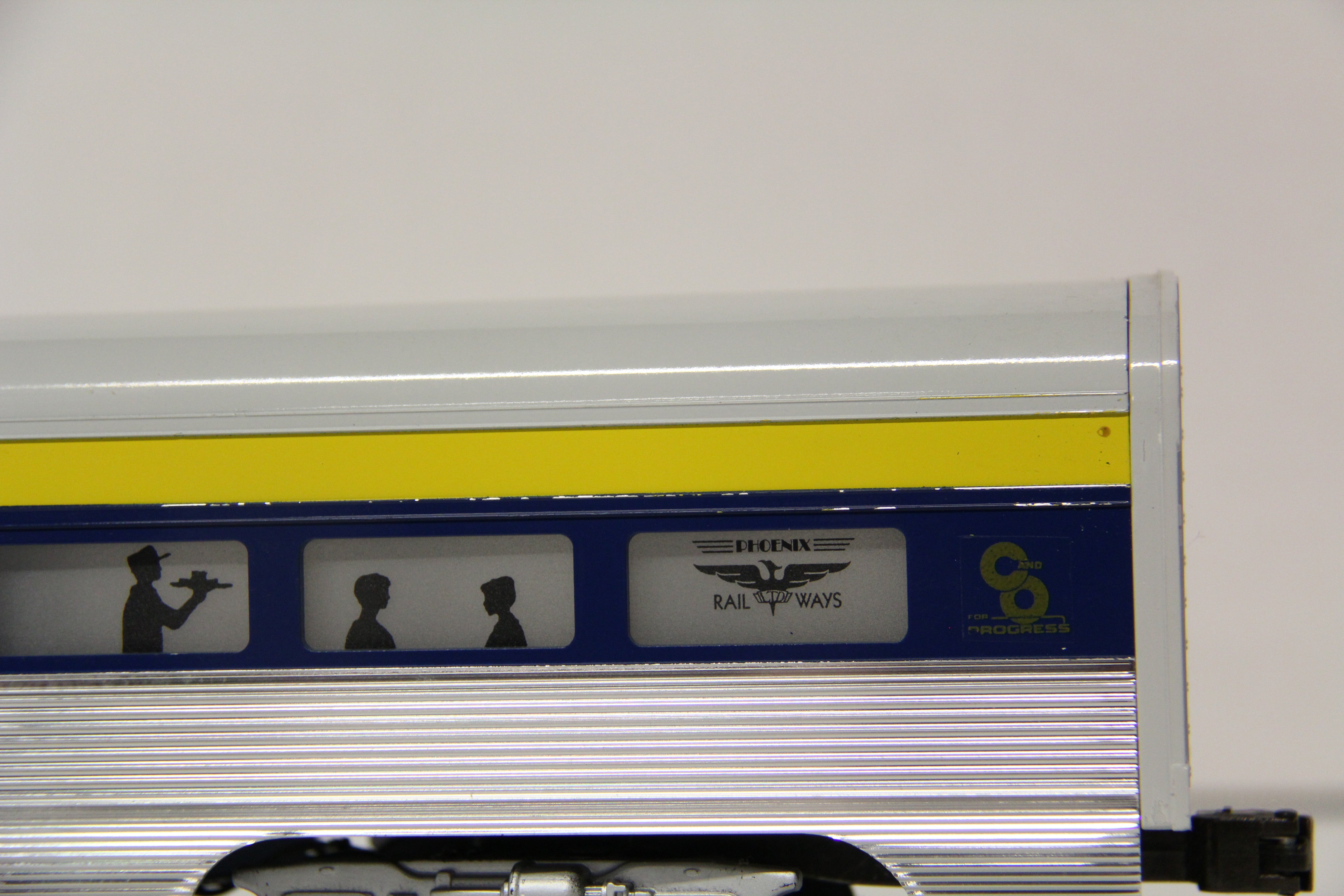 Phoenix Railways Chesapeake & Ohio 18" Passenger Set-Second hand-M6195