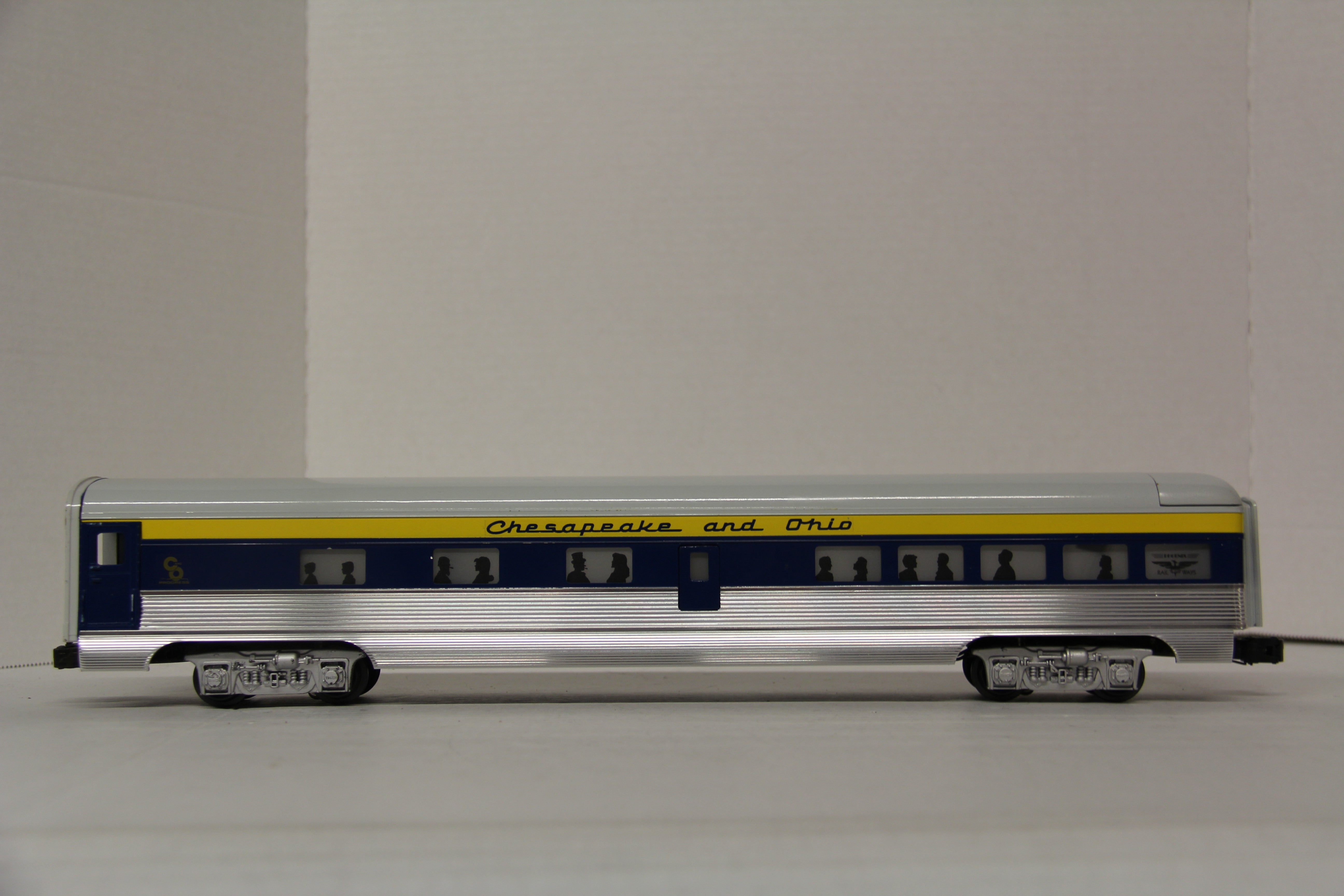 Phoenix Railways Chesapeake & Ohio 18" Passenger Set-Second hand-M6195