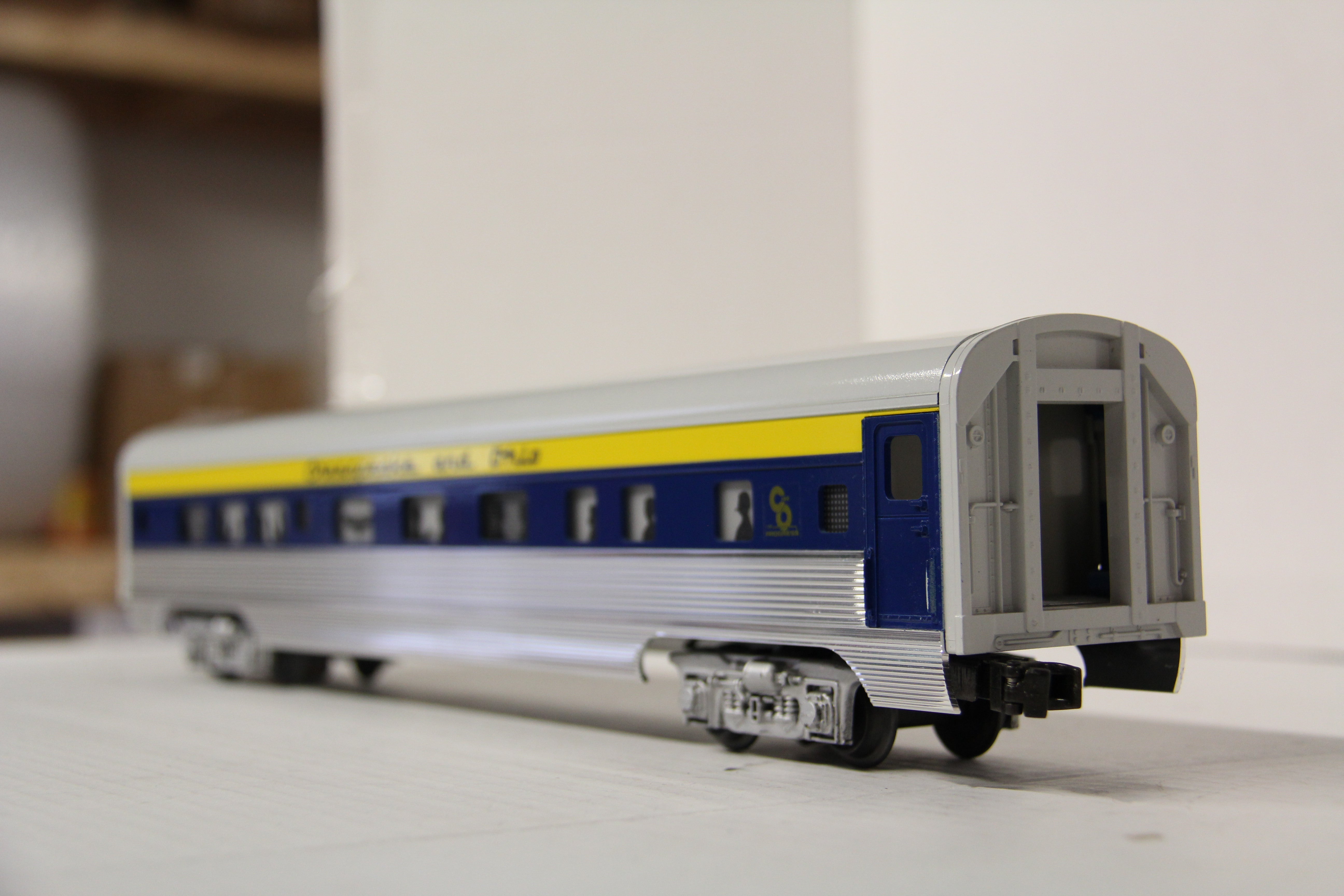 Phoenix Railways Chesapeake & Ohio 18" Passenger Set-Second hand-M6195