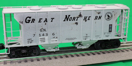 Lionel 2426641 - PS-2 Covered Hopper Car "Great Northern" #71436 (Rusty but Trusty) - MrMuffin'sTrains