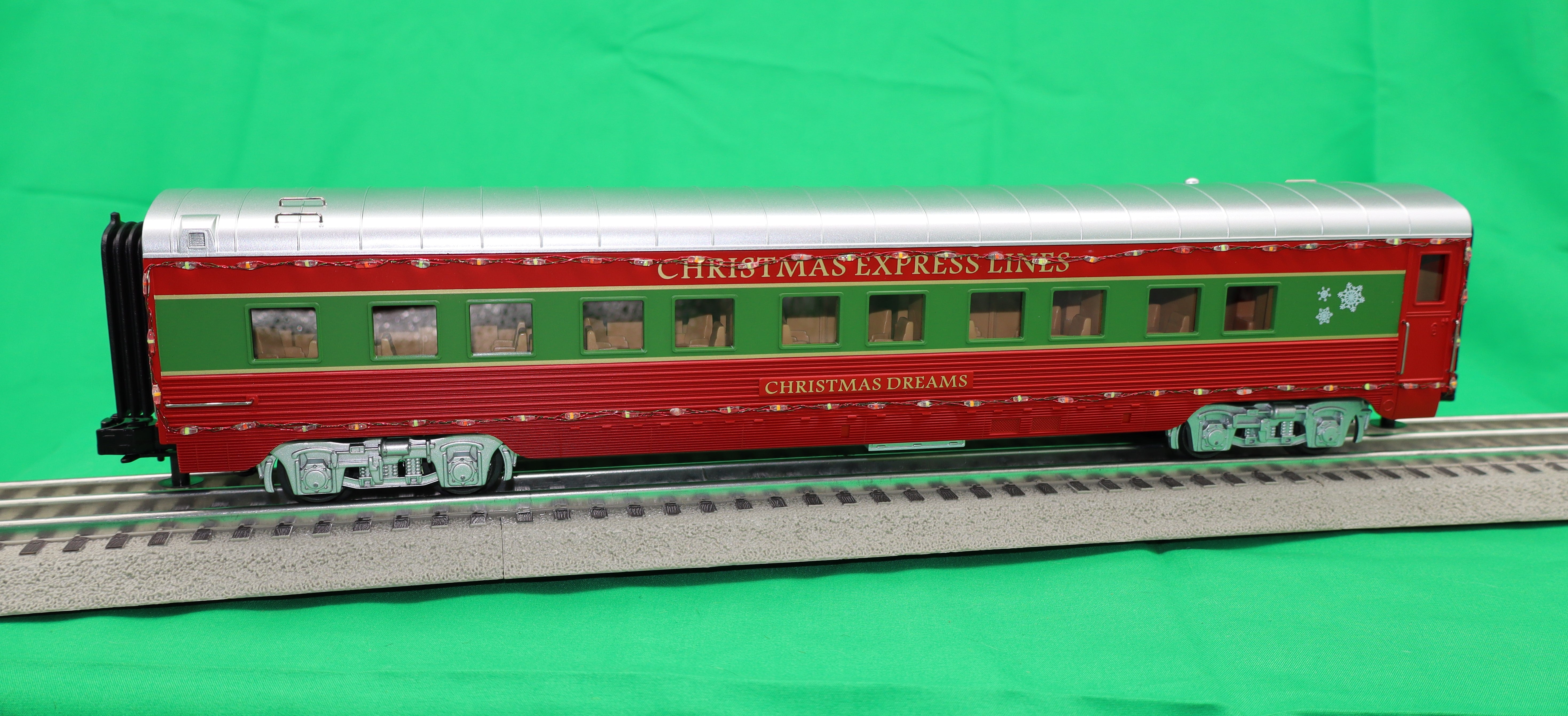 MTH 30-68268 - 60’ Streamlined Passenger Set "Christmas" w/ LED Lights (2-Car)