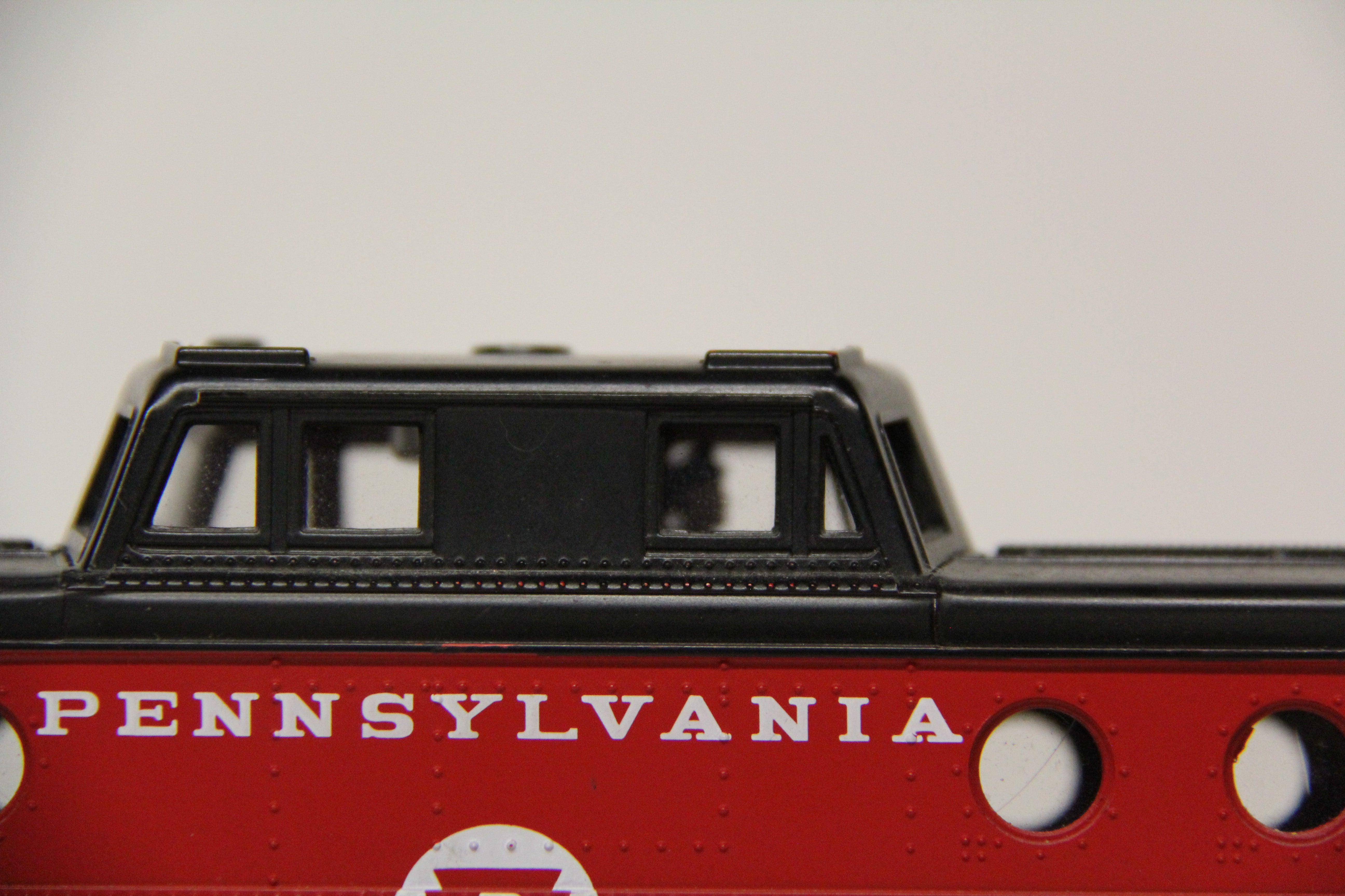 Lionel 6-26659 Pennsylvania Three Rivers Porthole Caboose-Second hand-M6209