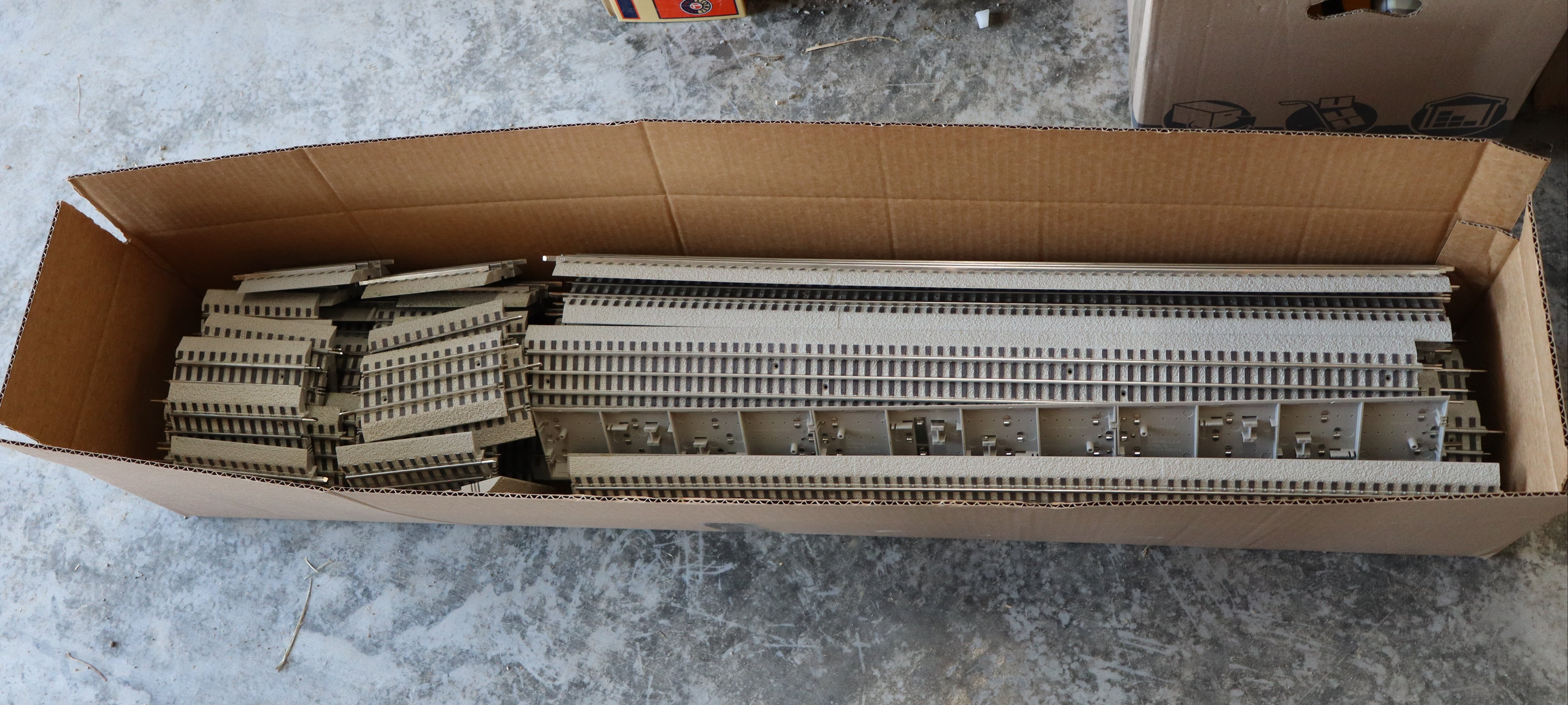 FasTrack Lot #2K Various Pieces-Second hand-M20293