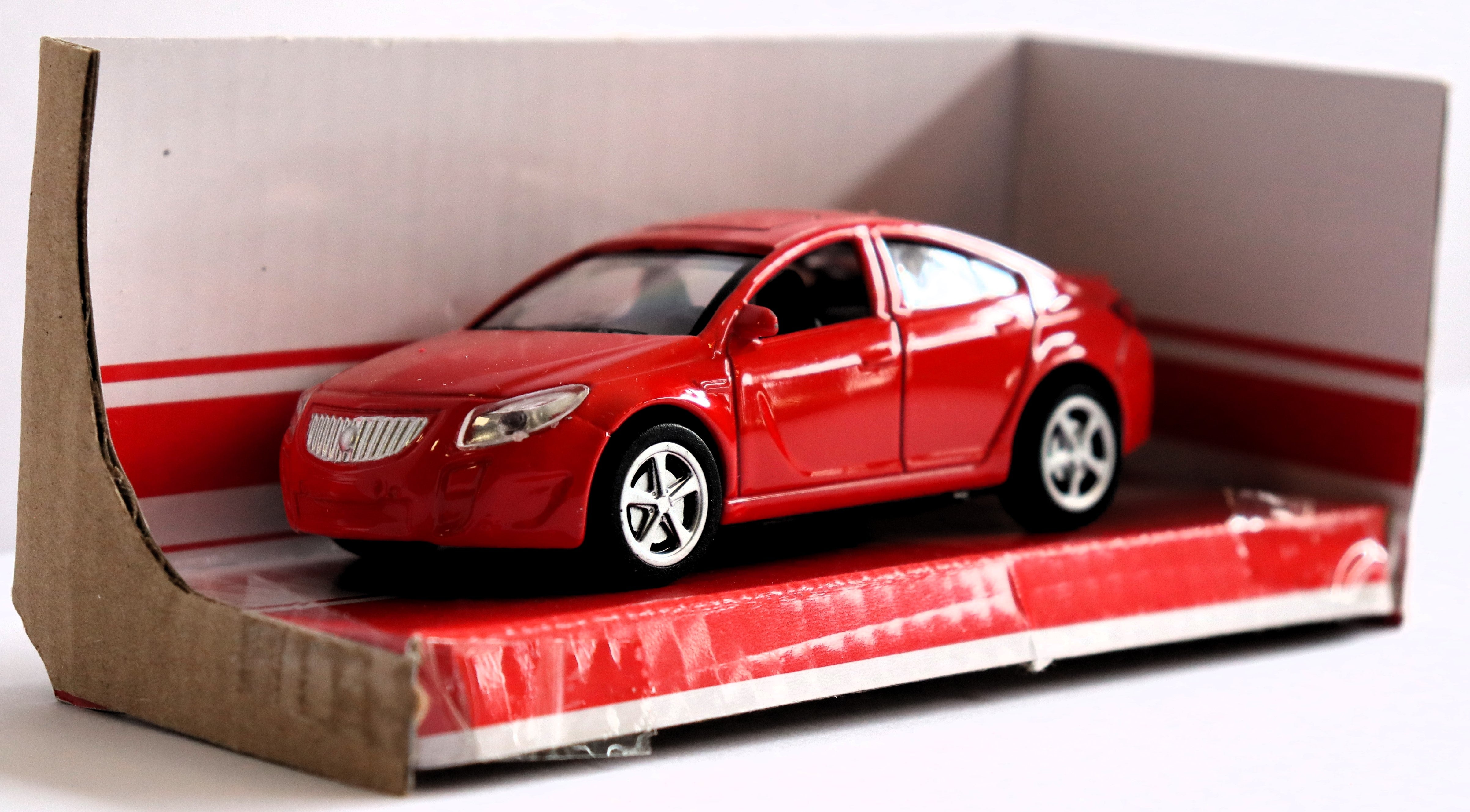 Buick (Red) 1/48 Diecast Car