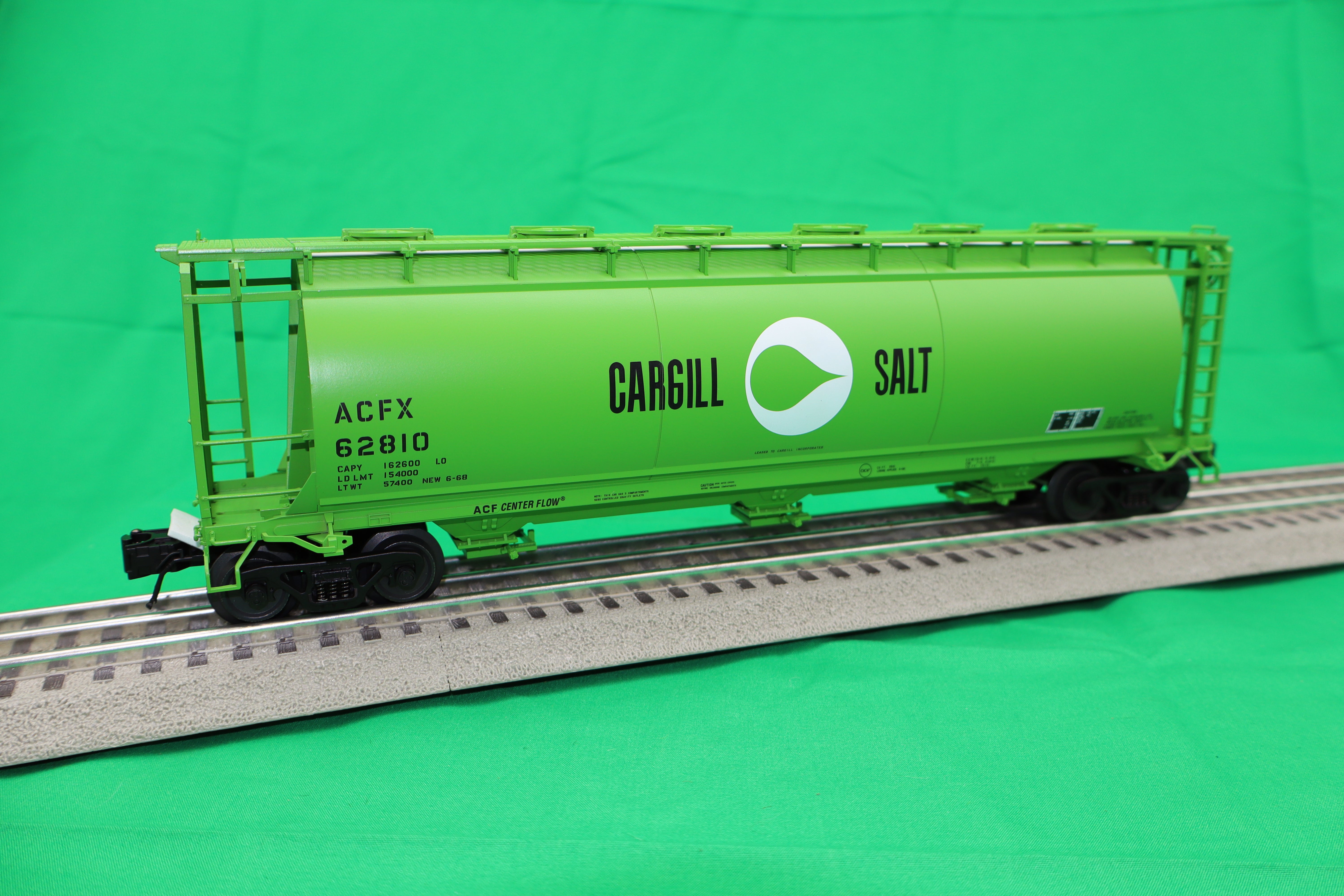 Atlas O 3001440 - Master - 3-Bay Cylindrical Hopper Car "Cargill Salt"