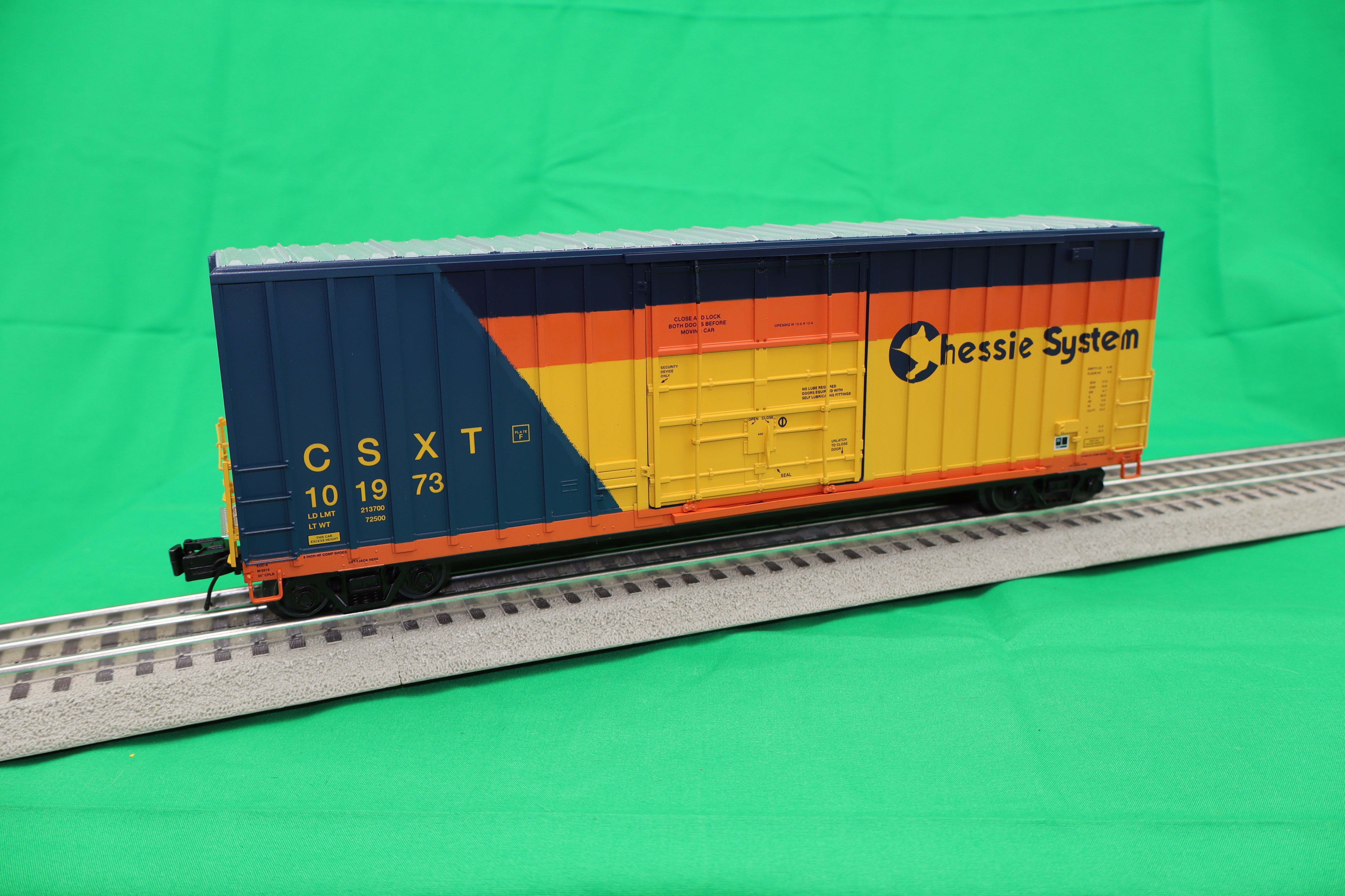 Atlas O 3001642 - Premier - 50' Gunderson High Cube Boxcar "CSX" (3-Car)