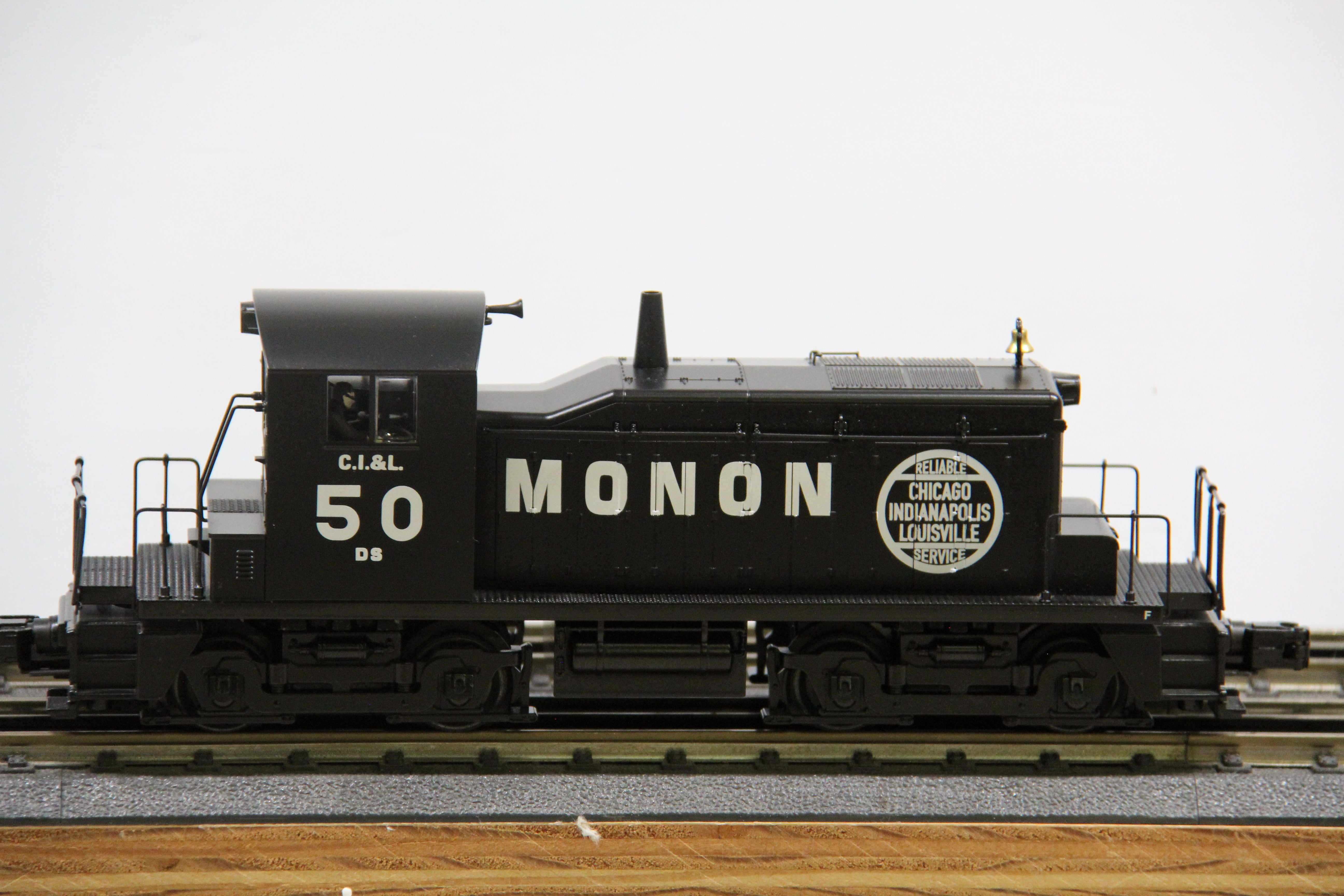 MTH Rail King 30-20683-1 Monon SW-1 Switcher Diesel Engine- Custom Run-Second hand-M4115