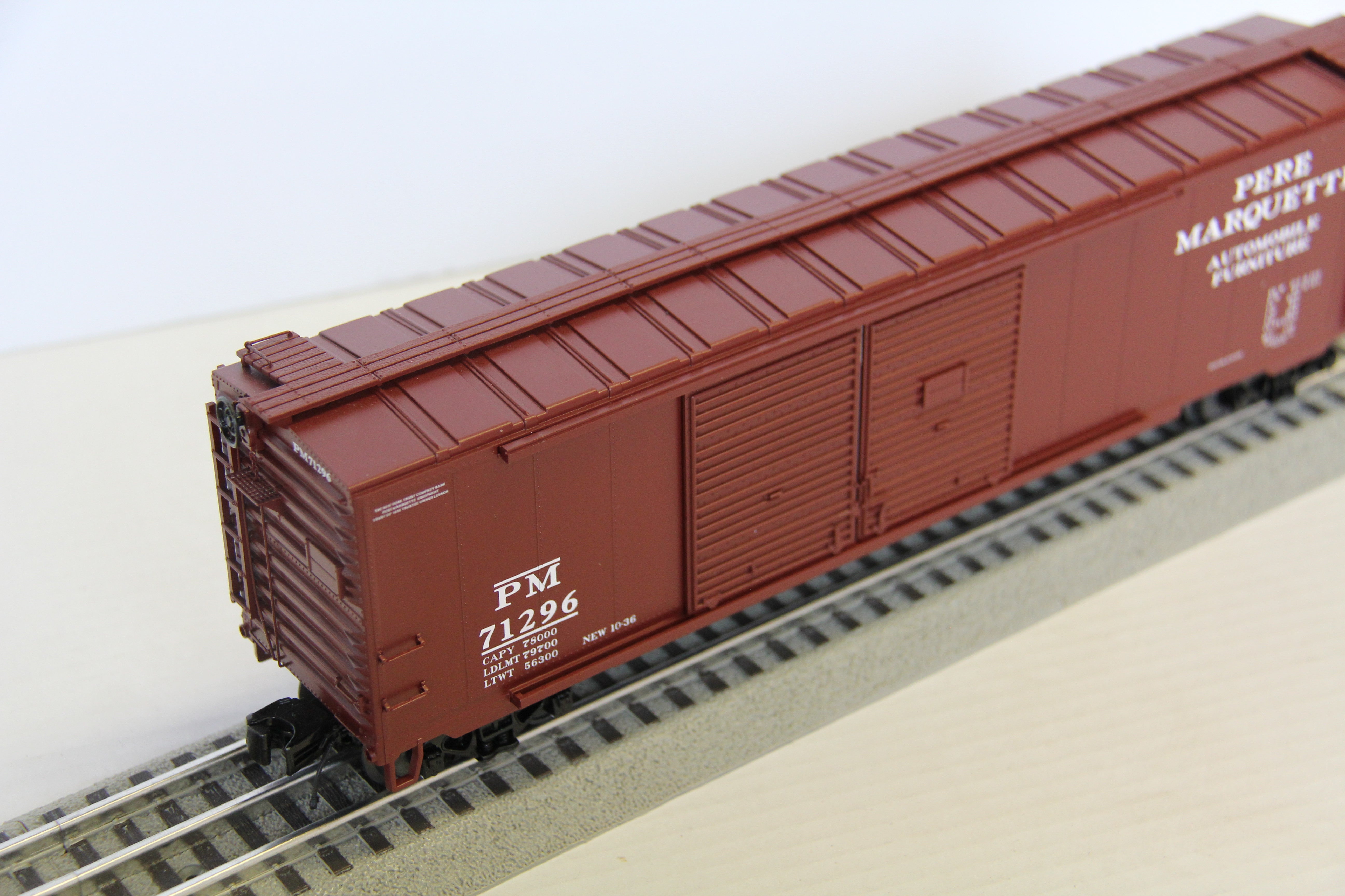 MTH 20-93675 Pere Marquette Double Door 50' Box Car-Second hand-M4100