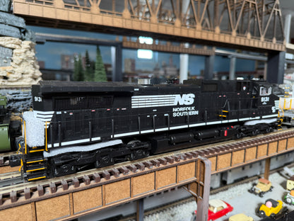 Atlas O 30138374 - Premier - C44-9W Diesel Locomotive "Norfolk Southern" #9131 - MrMuffin'sTrains