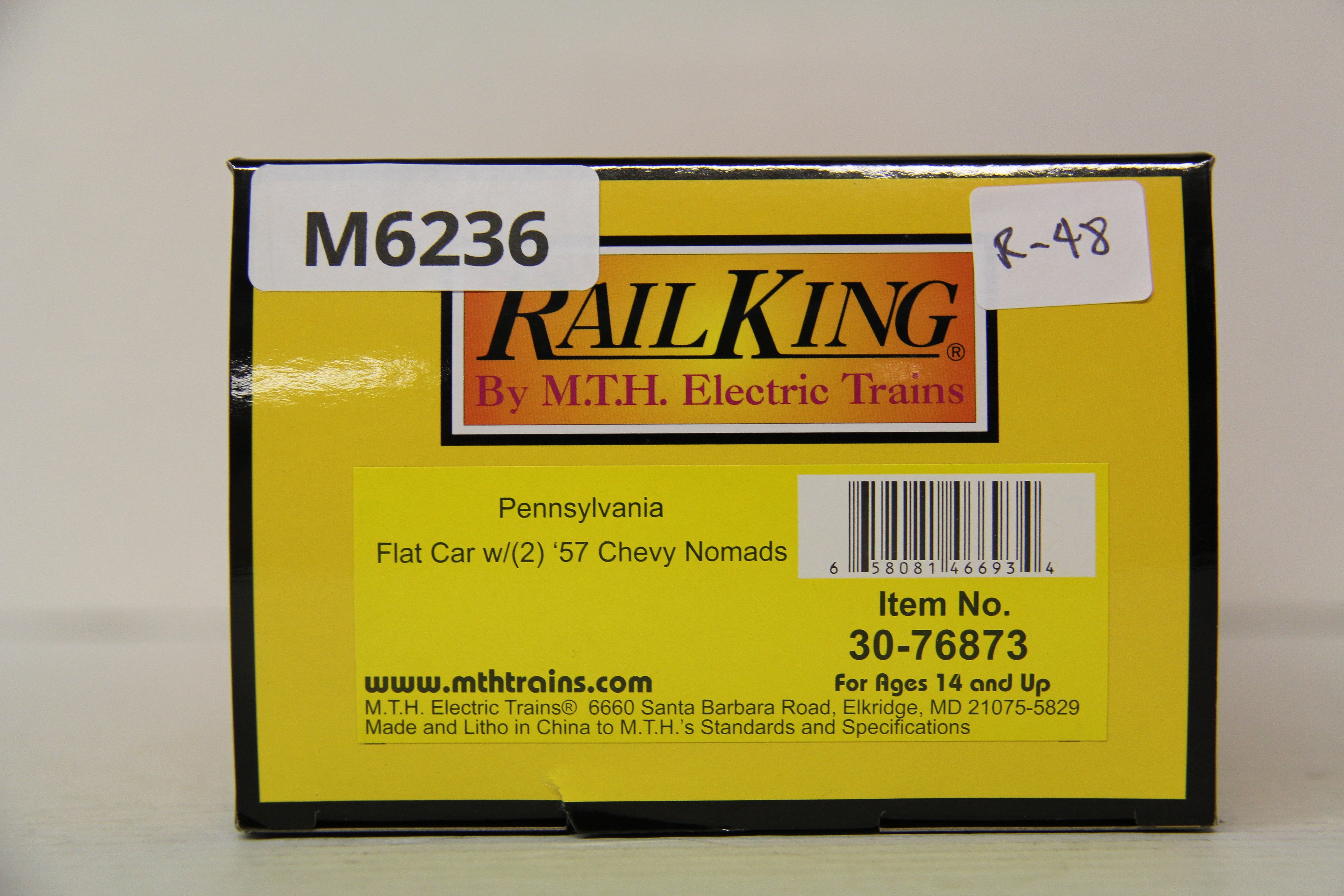 Rail King 30-76873 Pennsylvania Flat Car w/ (2) 1957 Chevy Nomads-Second hand-M6236