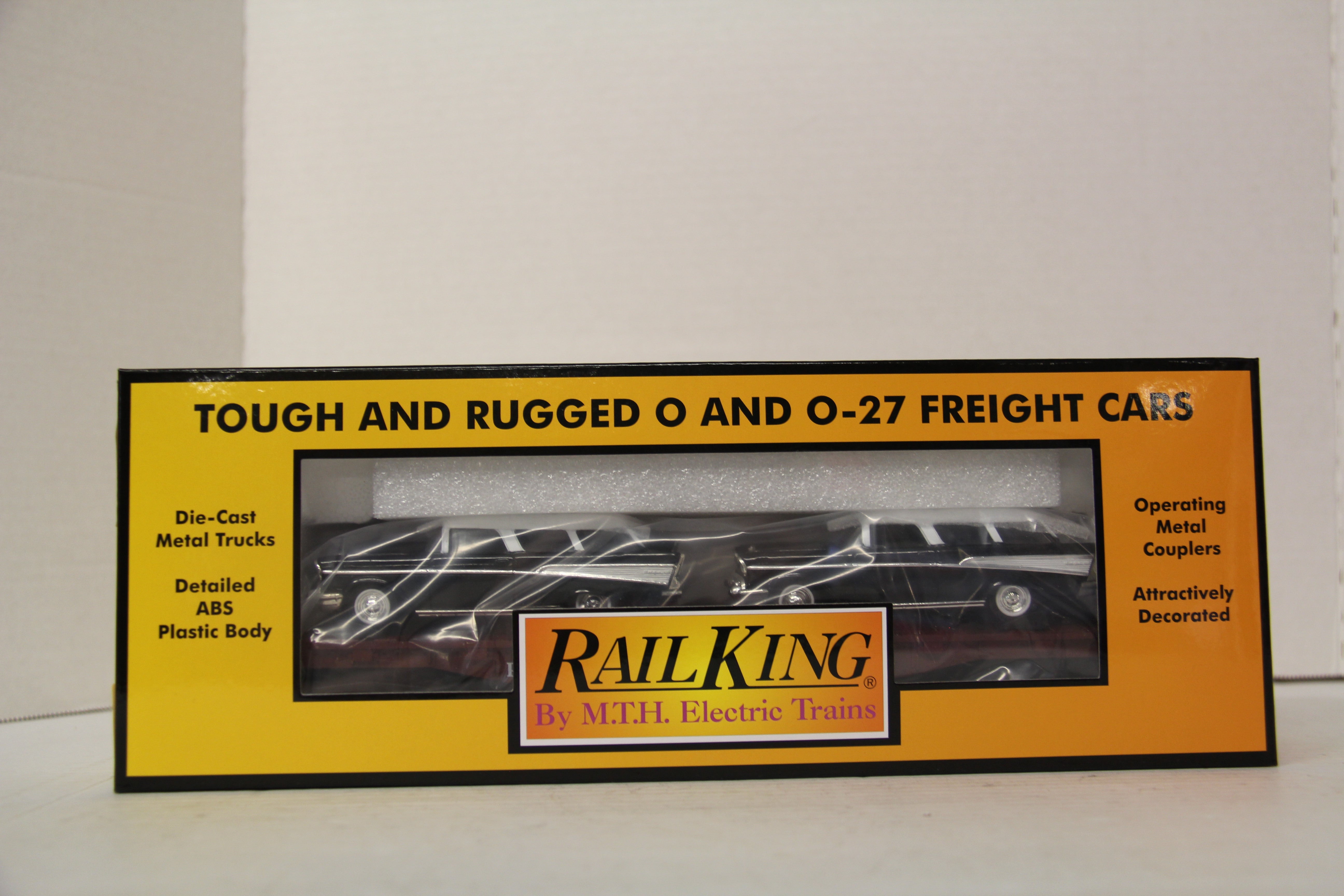 Rail King 30-76873 Pennsylvania Flat Car w/ (2) 1957 Chevy Nomads-Second hand-M6236