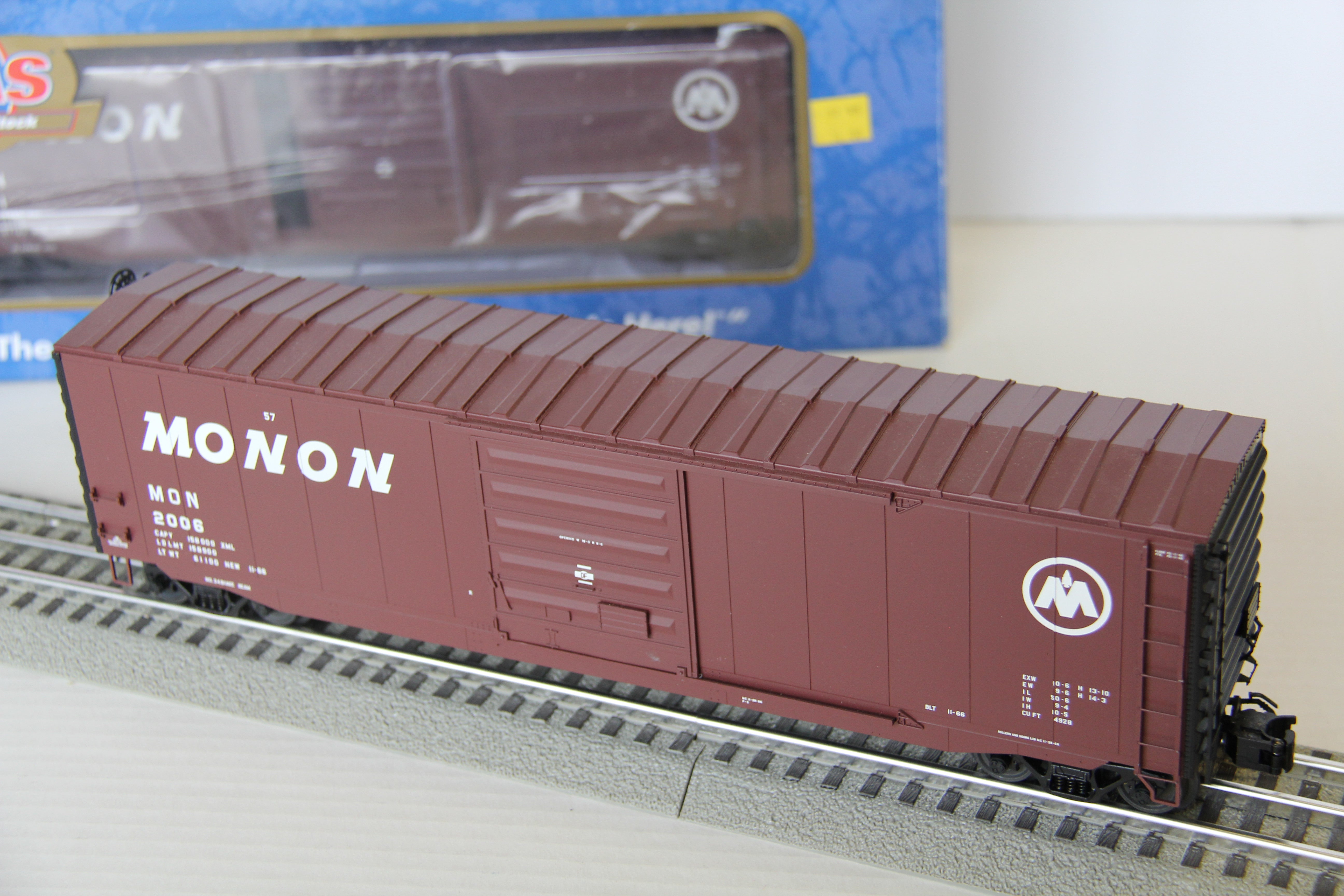 Atlas #3005714-1, -2 Monon 50' PS-1 Single Door Box Car-2 Car Set-Second hand-M4167