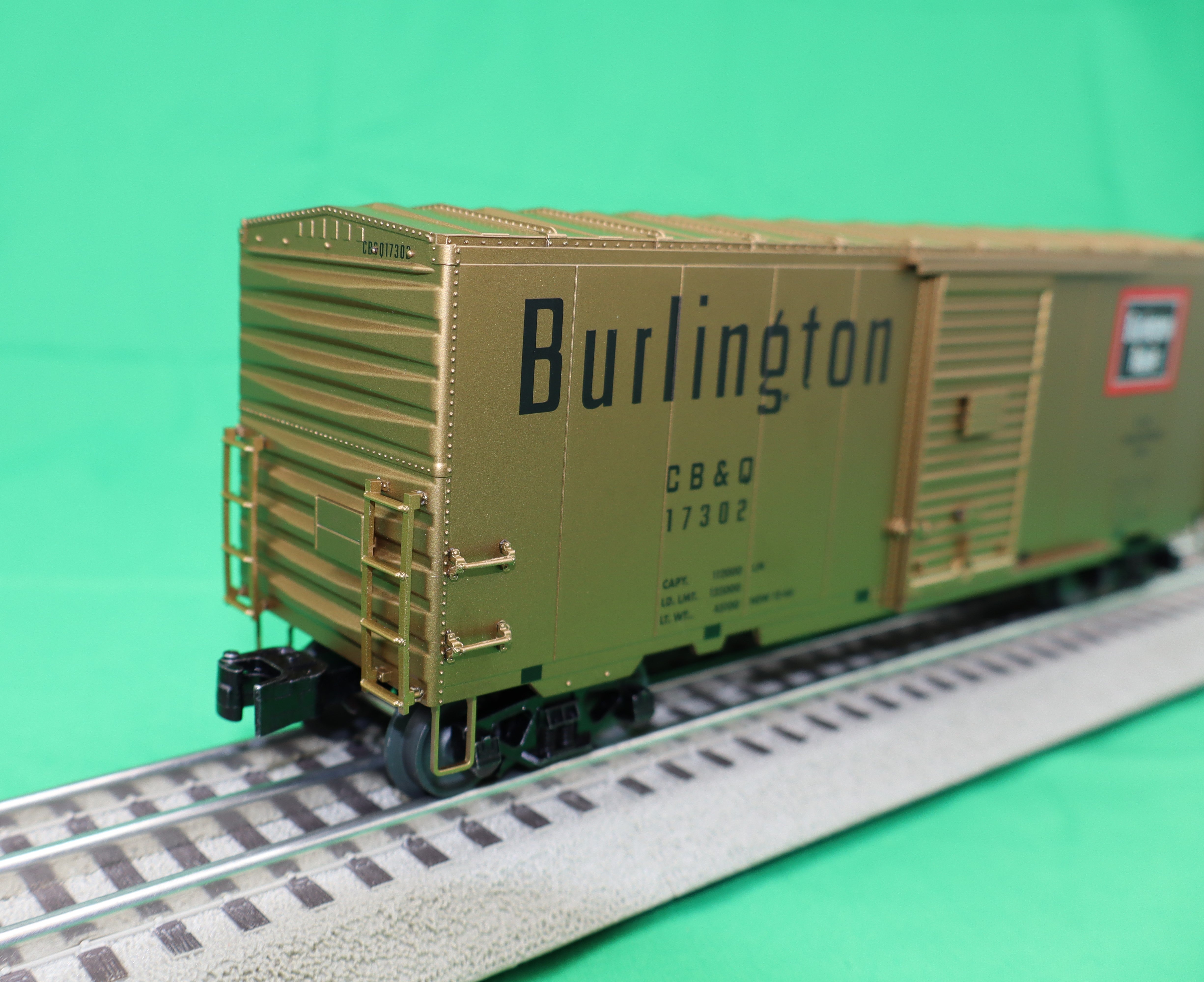 Lionel 2426020 - Freightsounds PS-1 Boxcar "Chicago, Burlington & Quincy"#17302