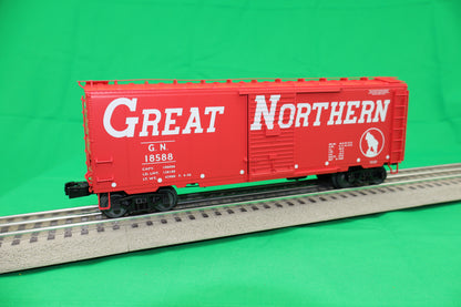 Lionel 2426040 - Freightsounds PS-1 Boxcar "Great Northern" #18588 - MrMuffin'sTrains
