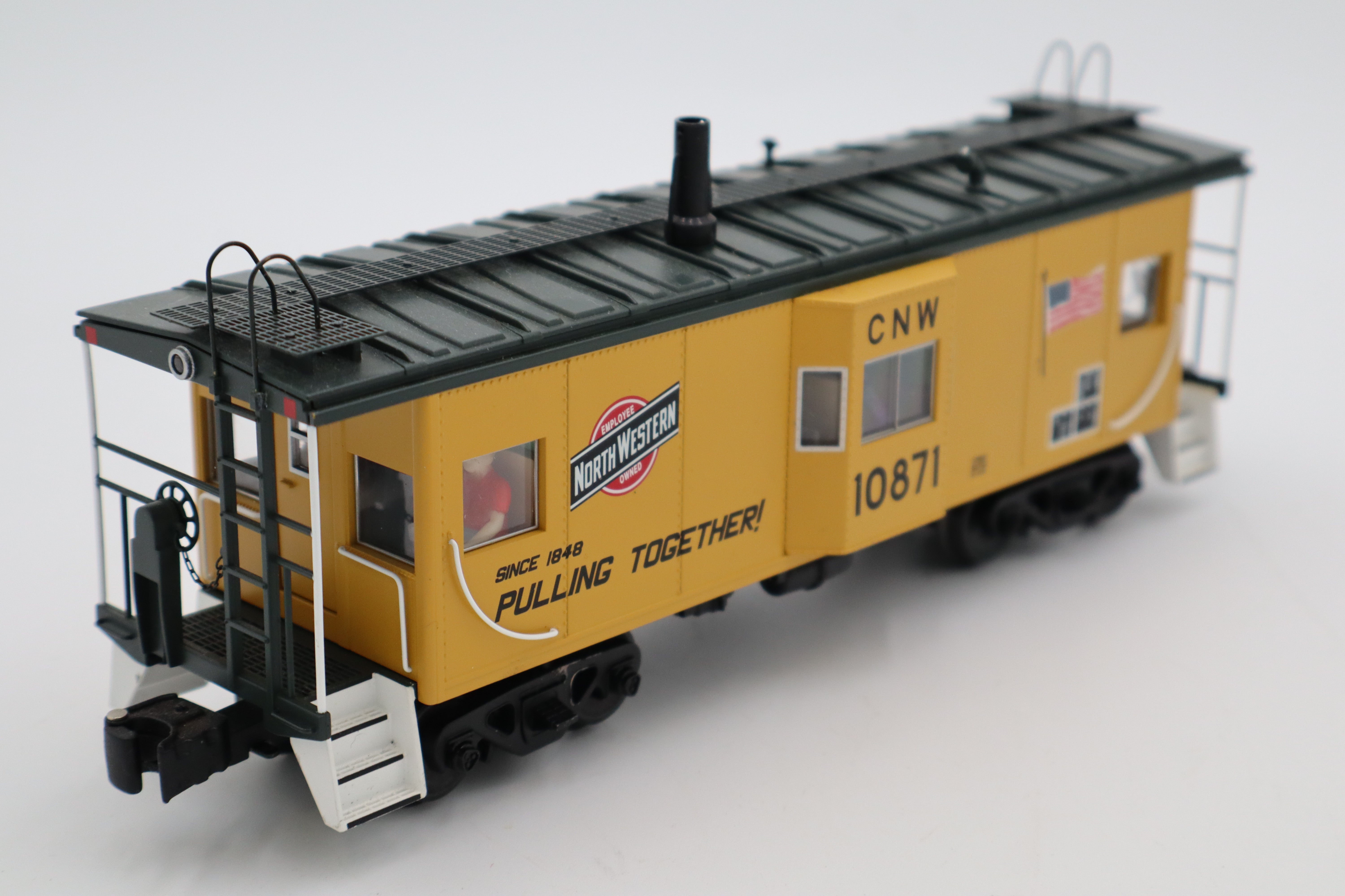 Lionel 6-17661 Chicago & North Western Bay Window Caboose-Second hand-M20318