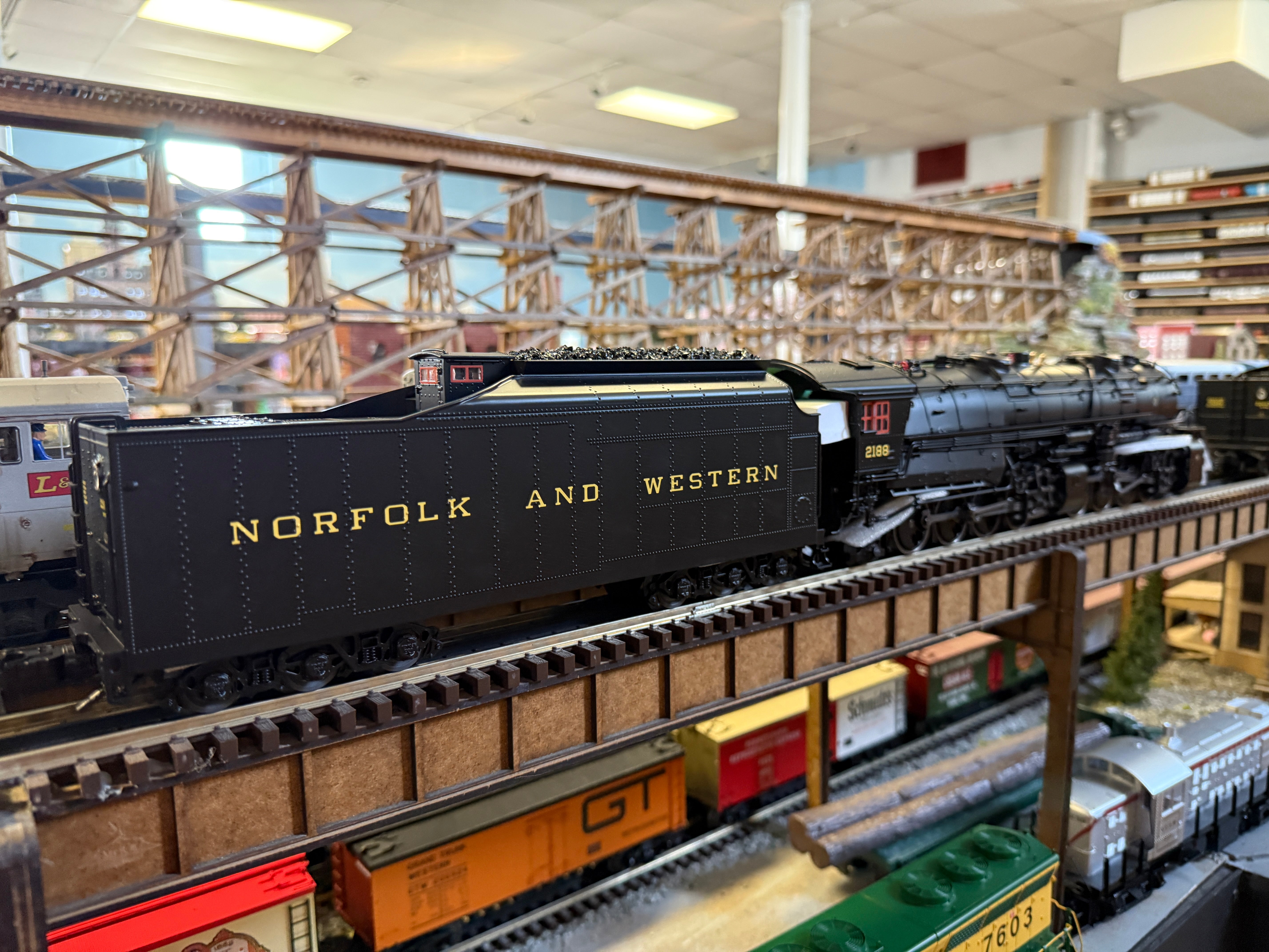 Lionel 2531021 - Legacy Y6B Steam Locomotive "Norfolk & Western" #2188