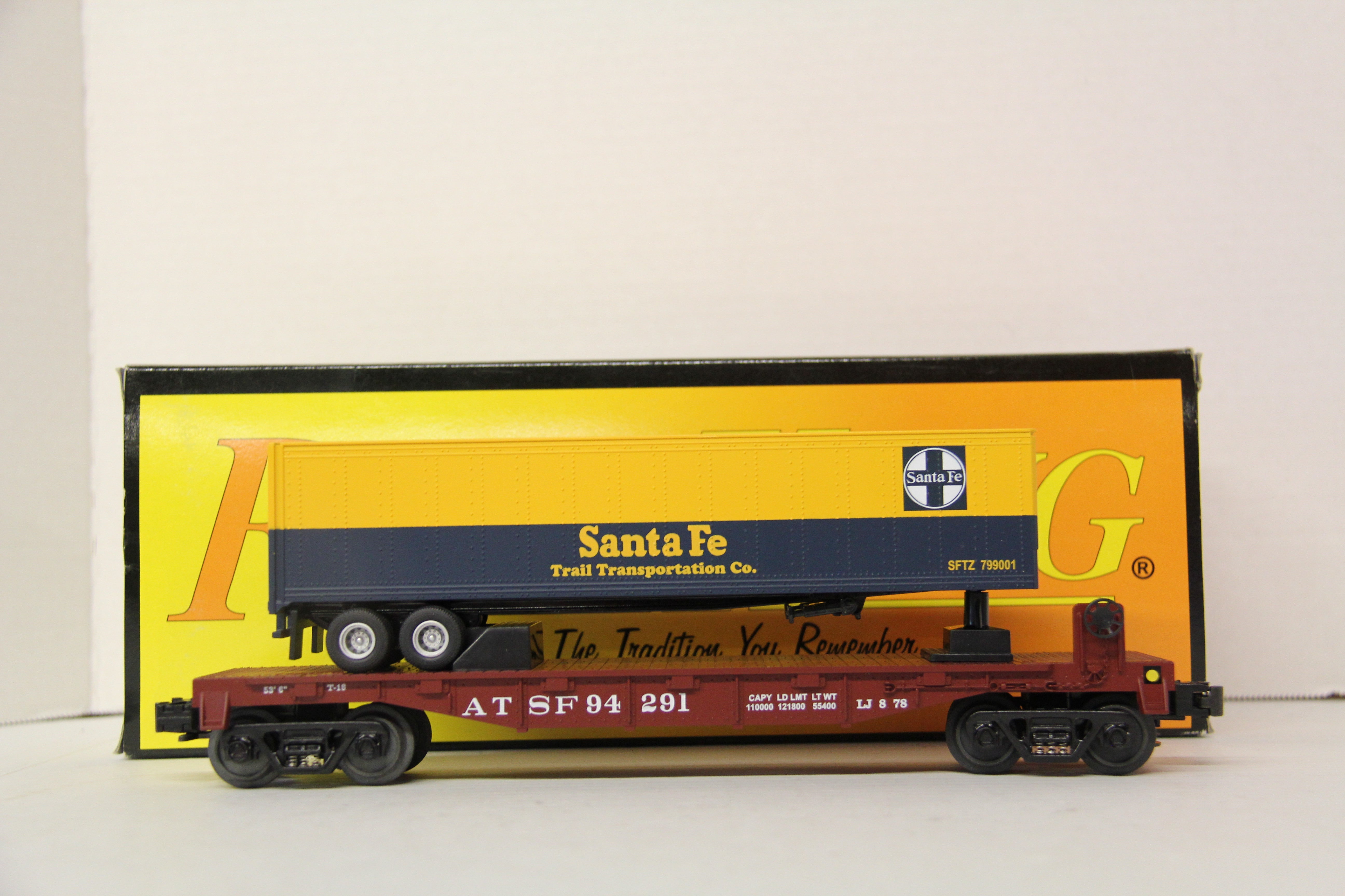 Rail King 30-7679 Santa Fe Flat Car w/ Trailer-Second hand-M6255