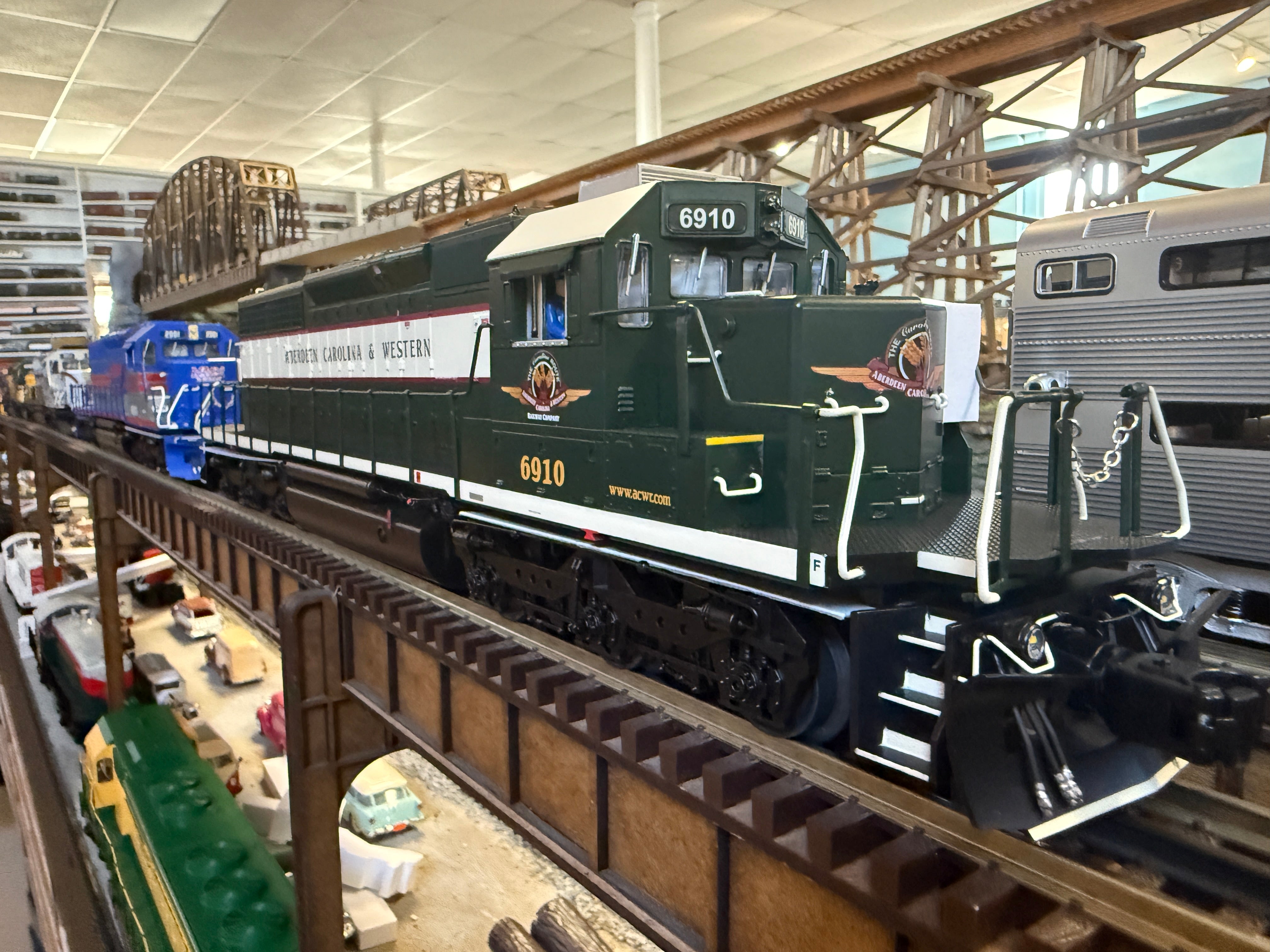 Lionel 2533392 - Legacy SD40-2 Diesel Locomotive "Aberdeen, Carolina & Western" #6918