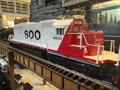 Lionel 2533432 - Legacy - SD40-2 Diesel Locomotive "Soo Line" #6601 - MrMuffin'sTrains