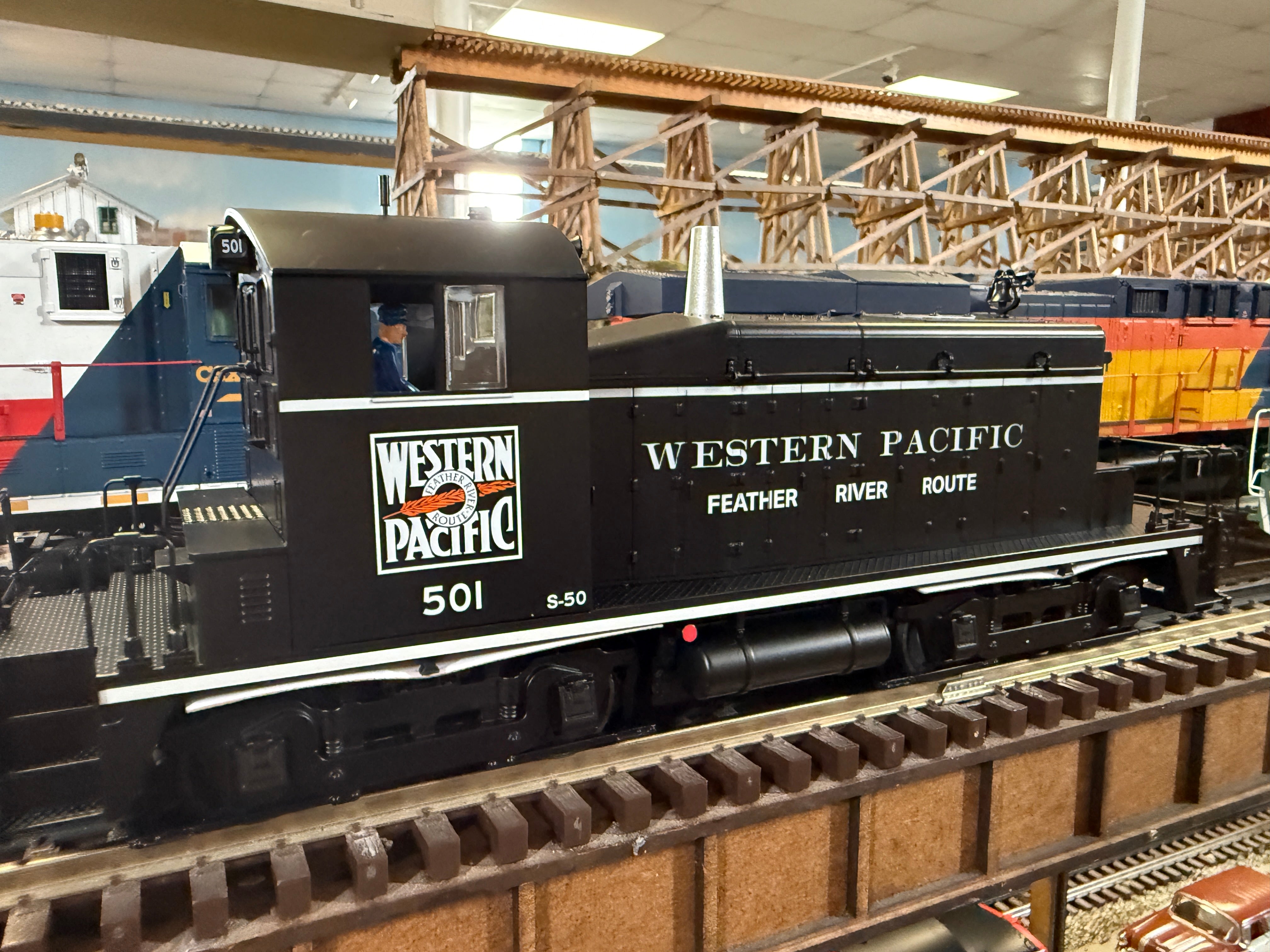 Lionel 2533380 - Legacy SW1 Diesel Locomotive "Western Pacific" #501