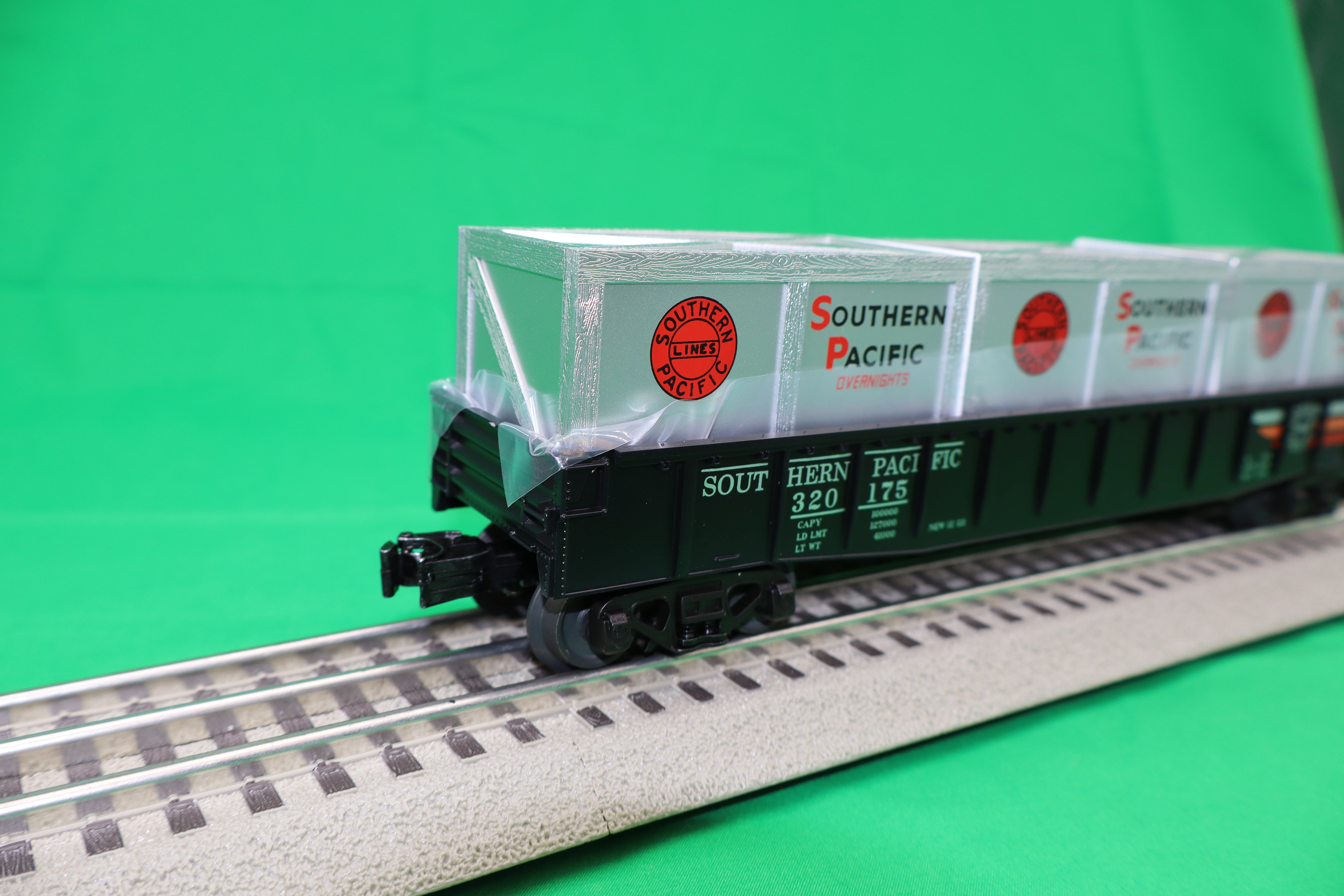 MTH 30-72253 - Gondola Car "Southern Pacific" #320175 w/ Crates