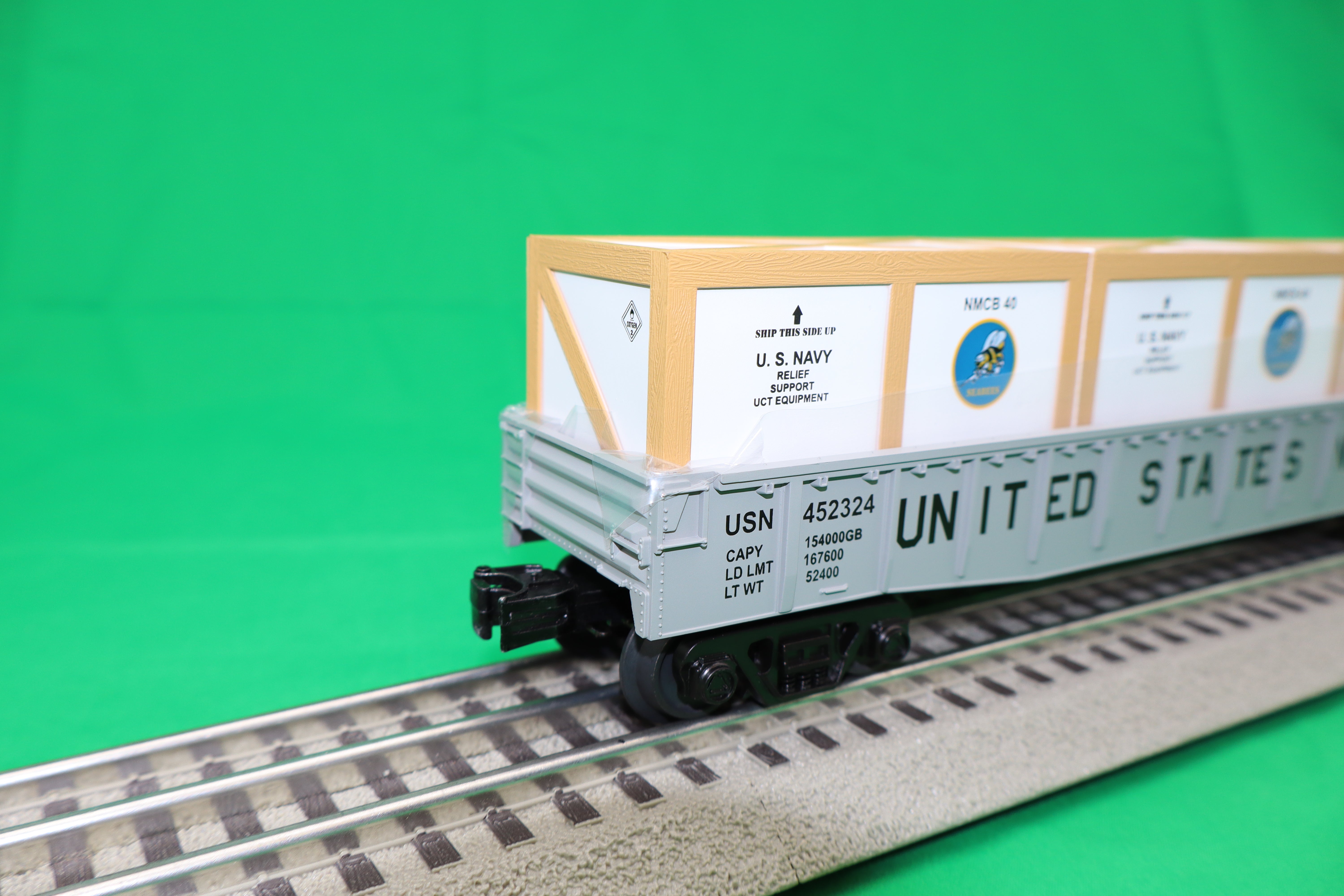 MTH 30-72251 - Gondola Car "U.S. Navy" #452324 w/ Crates