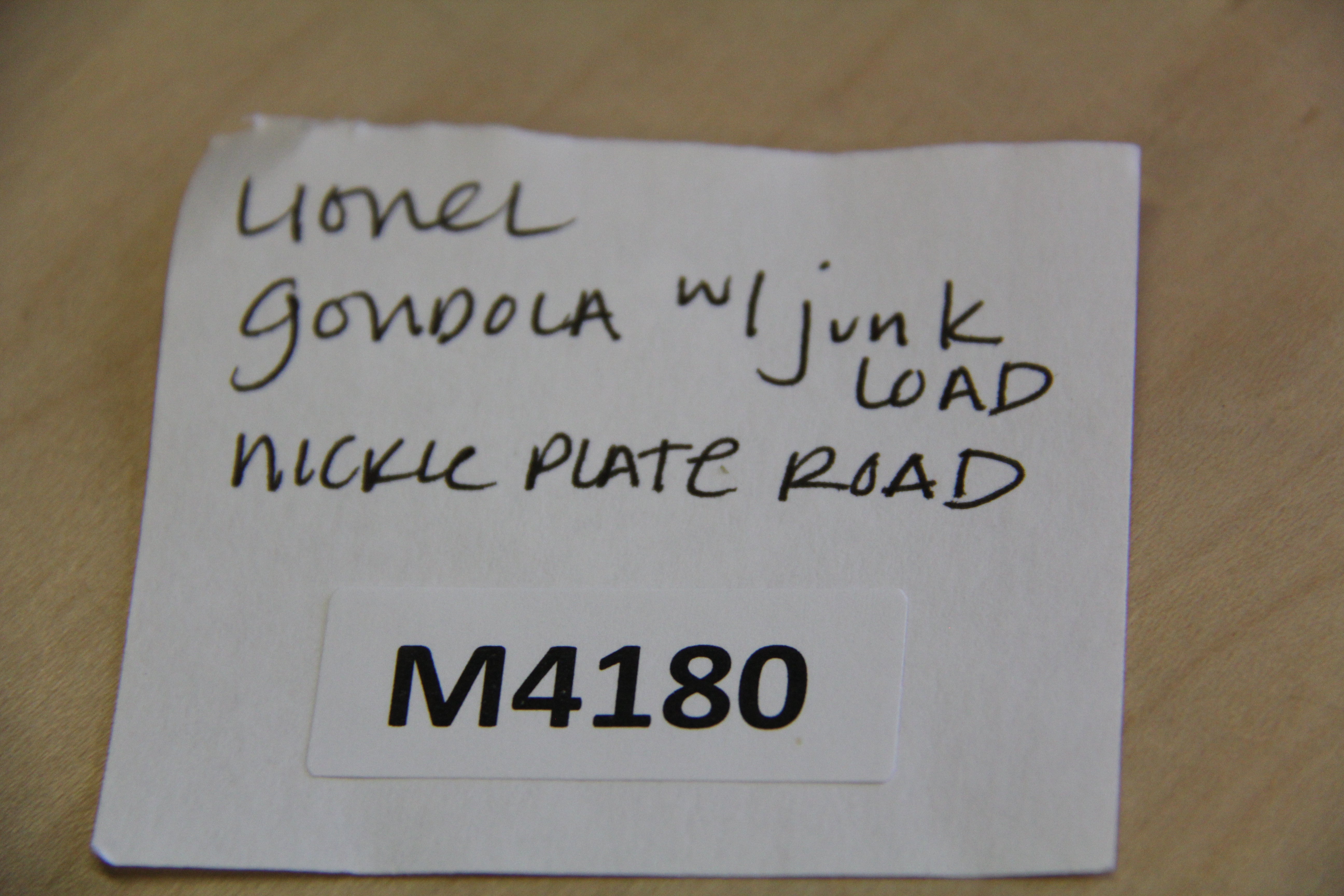 Lionel Nickel Plate Road Gondola with Junk Load-Second hand-M4180