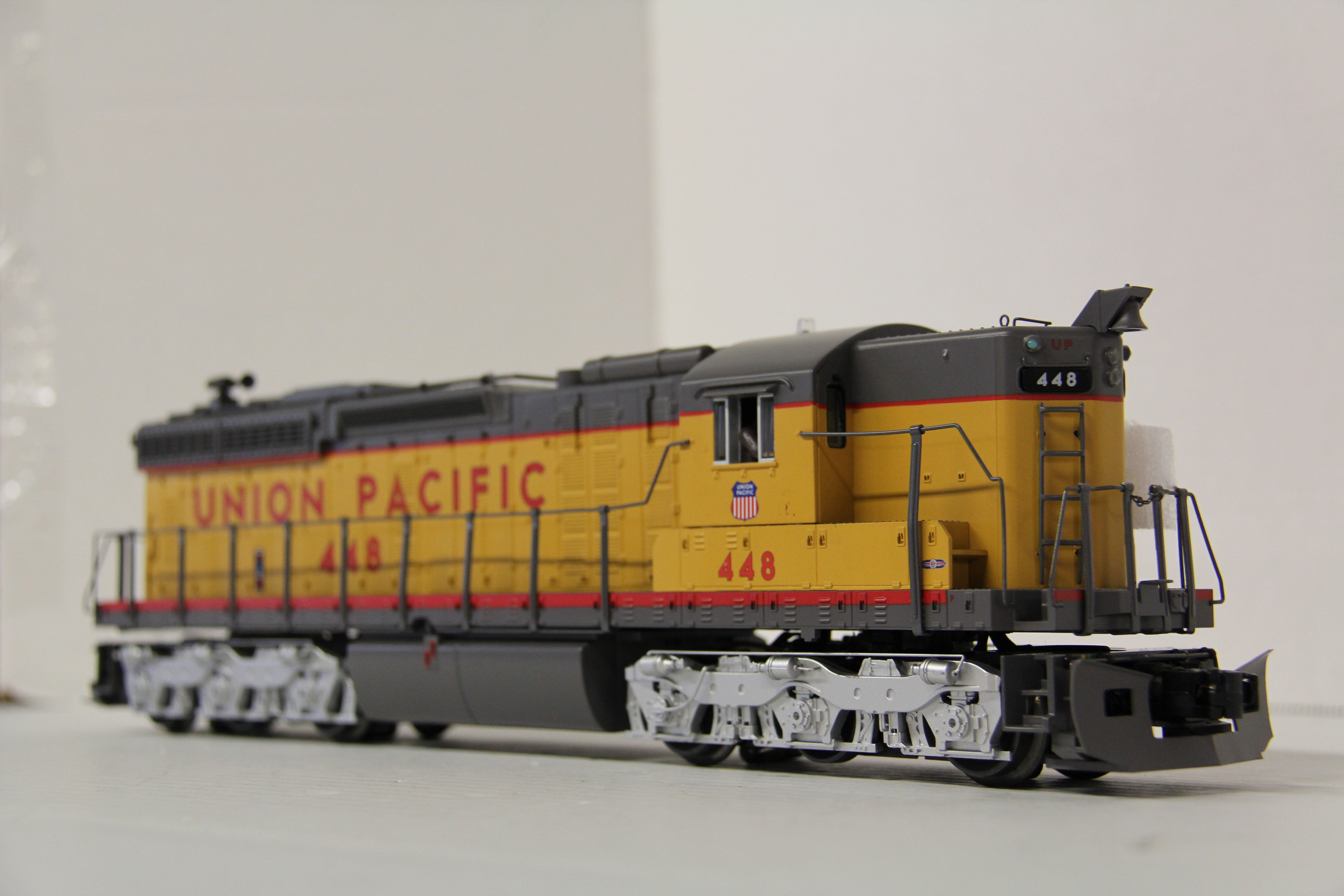 MTH 20-21327-1 Union Pacific SD24 Diesel Engine #448-Second hand-M6156