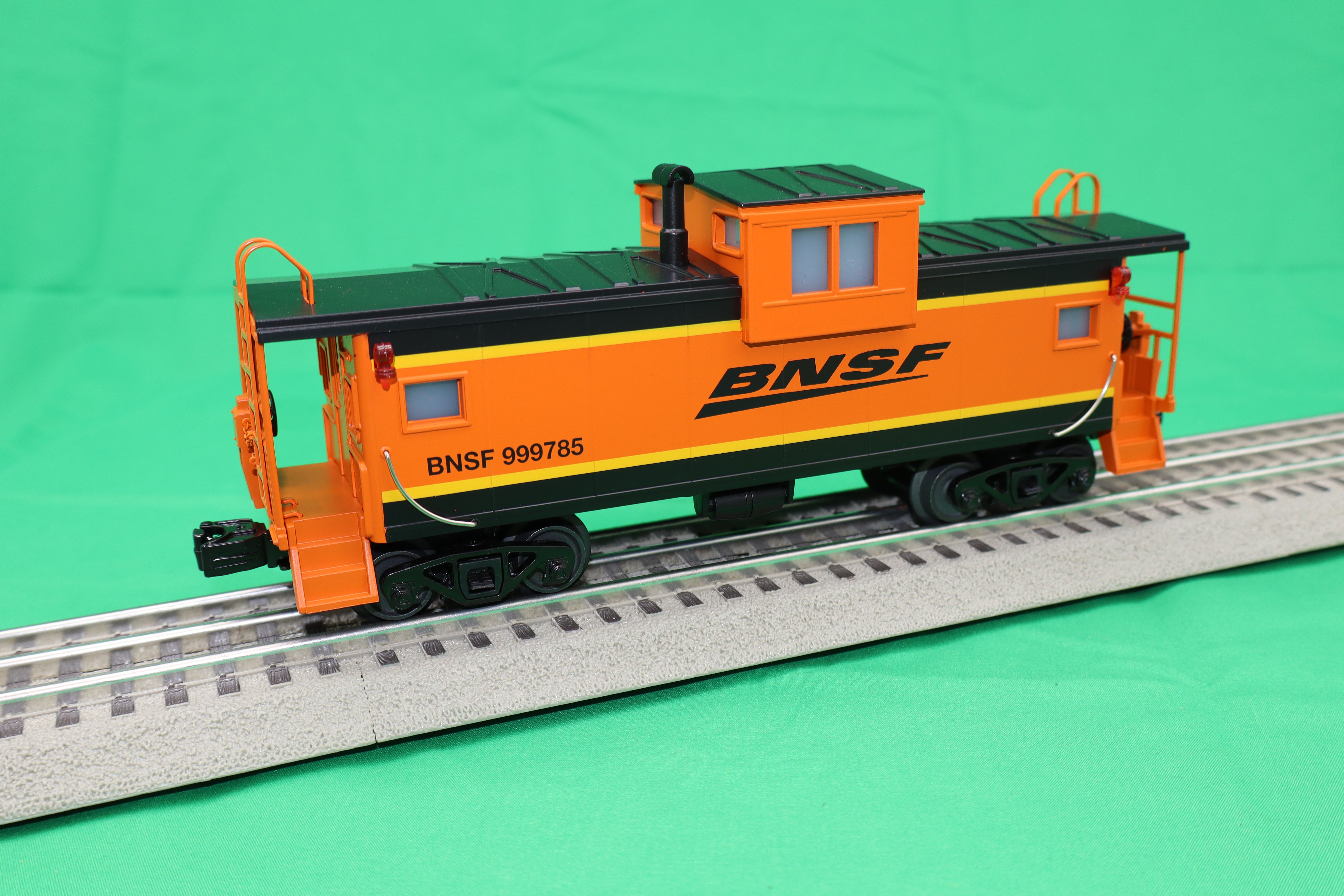 MTH 30-77405 - Extended Vision Caboose "BNSF" #999785