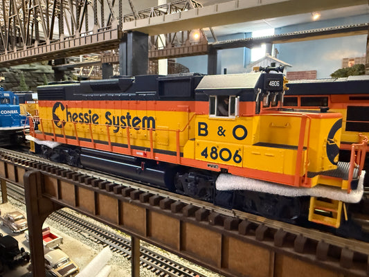 Atlas O 30138344 - Premier - GP38-2 Diesel Locomotive "Chessie System" #4806 - MrMuffin'sTrains