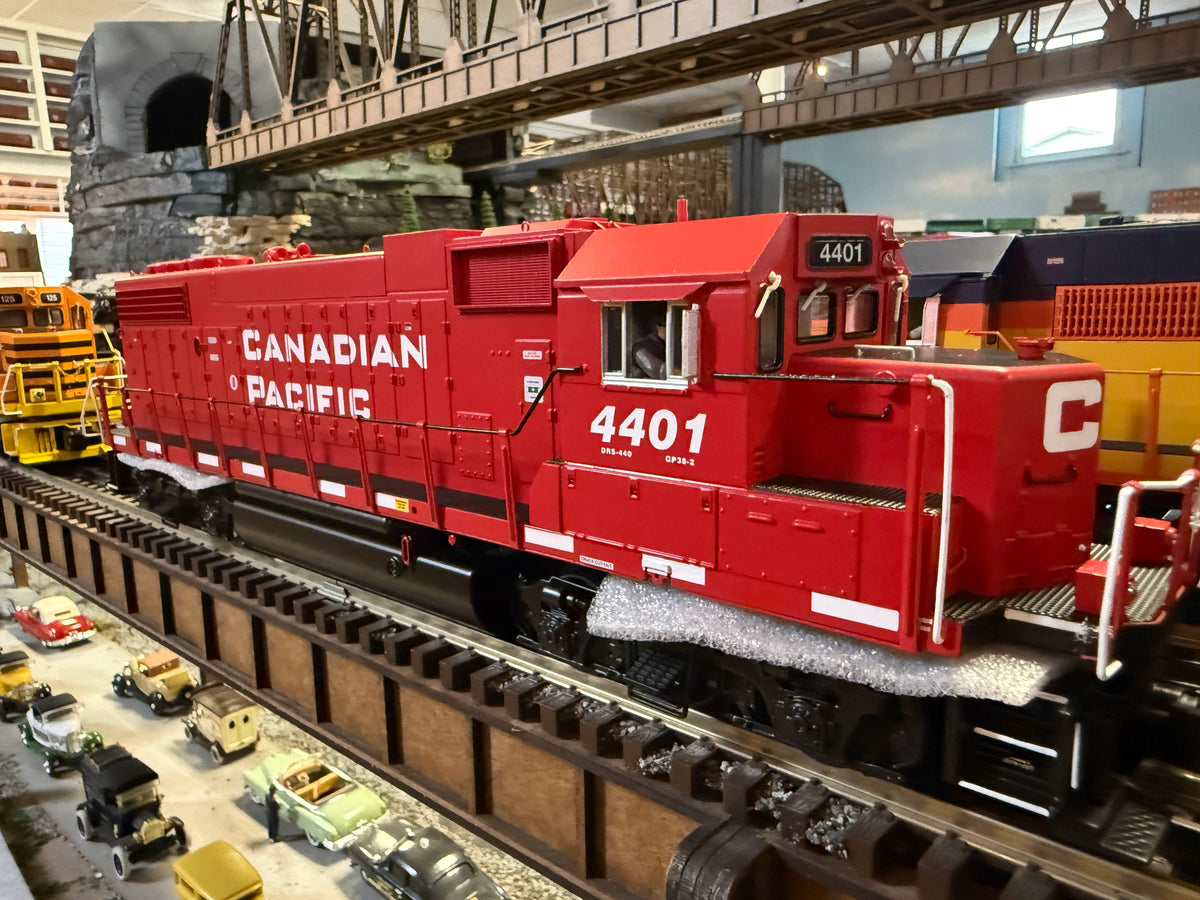 Atlas O 30138343 - Premier - GP38-2 Diesel Locomotive "Canadian Pacific" #4421