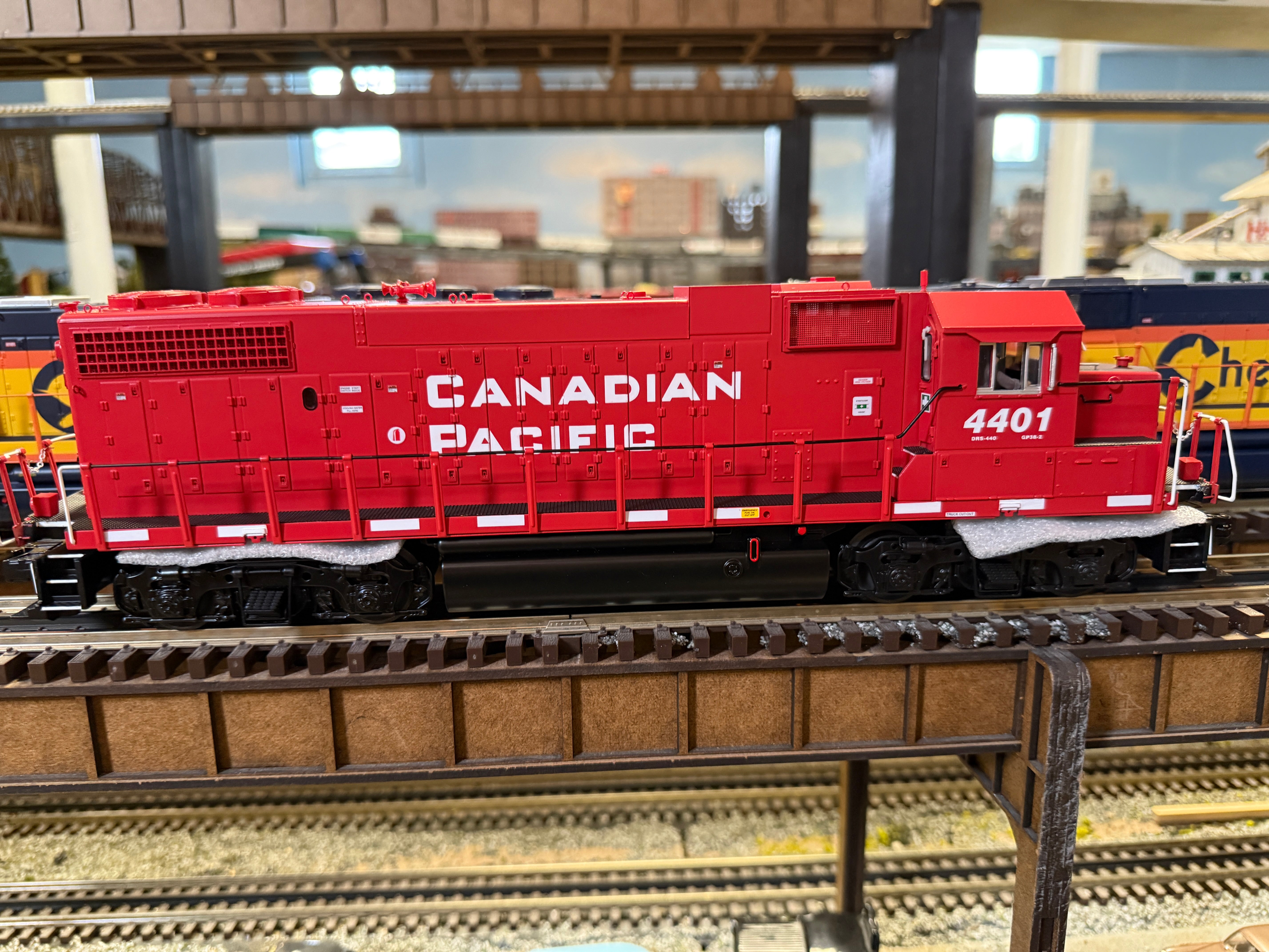 Atlas O 30138343 - Premier - GP38-2 Diesel Locomotive "Canadian Pacific" #4421