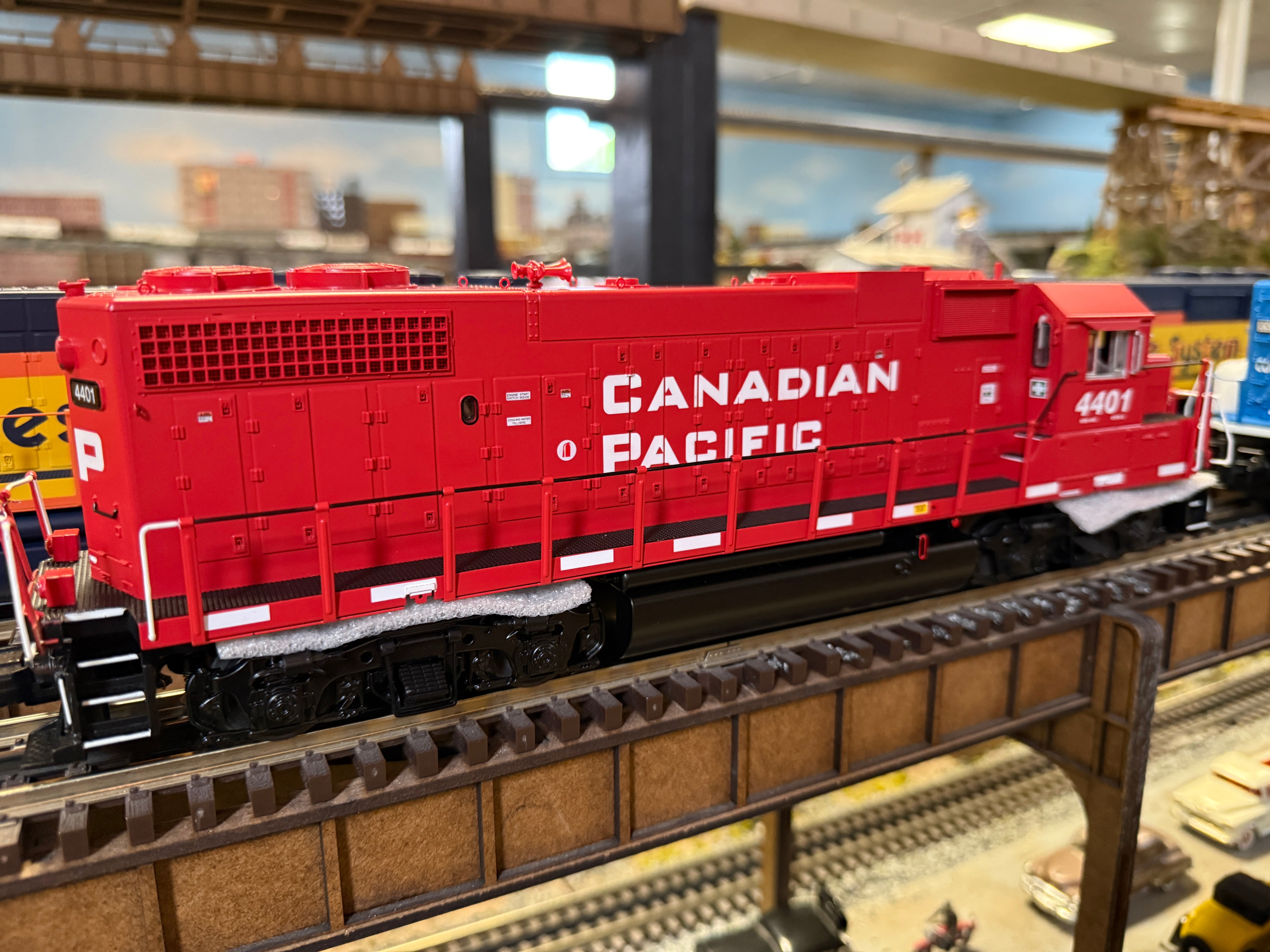Atlas O 30138343 - Premier - GP38-2 Diesel Locomotive "Canadian Pacific" #4421