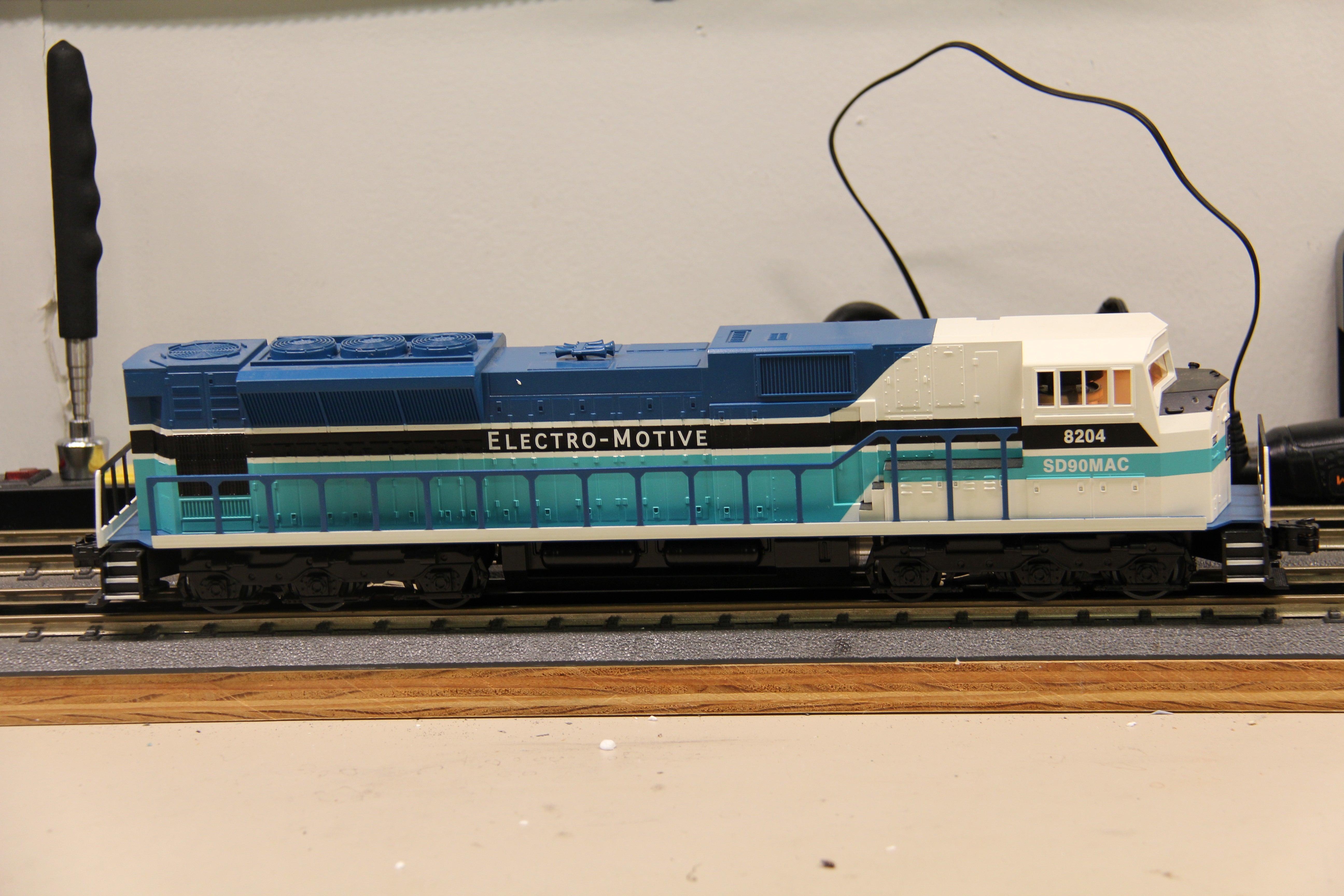 Williams #21803 Electro-Motive Demonstrator SD-90 Powered Locomotive-Second hand-M6297