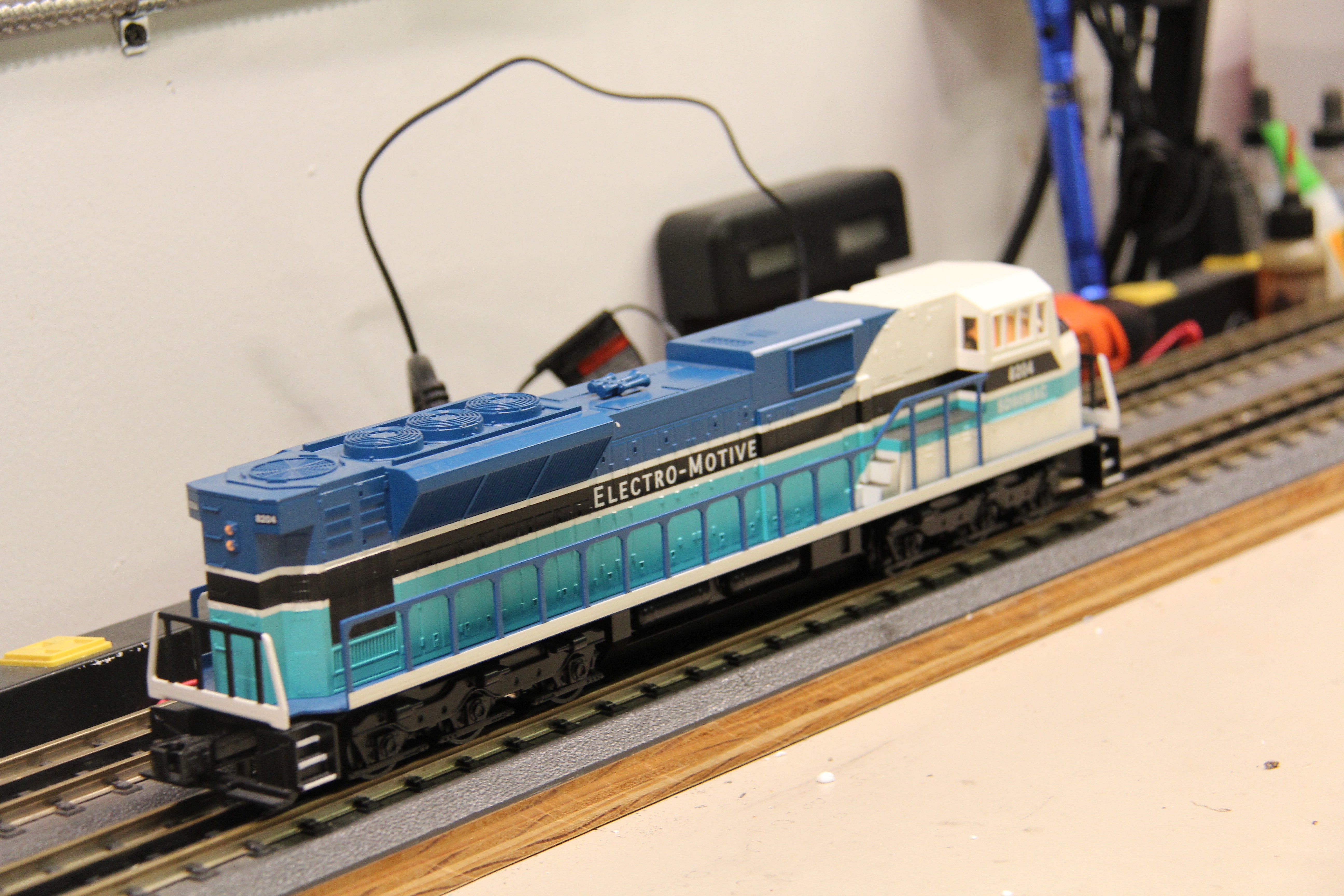 Williams #21803 Electro-Motive Demonstrator SD-90 Powered Locomotive-Second hand-M6297