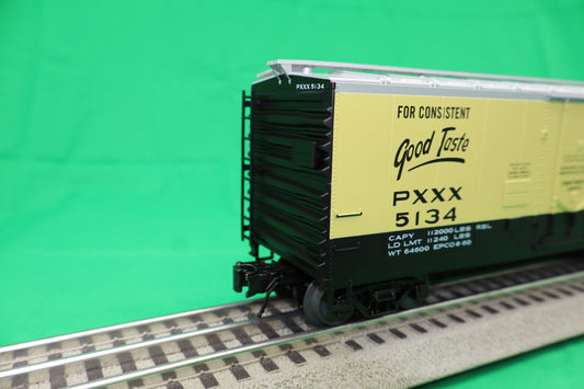 Atlas O 2001145 - Trainman - 40' Plug Door Boxcar "Pearl Lager"