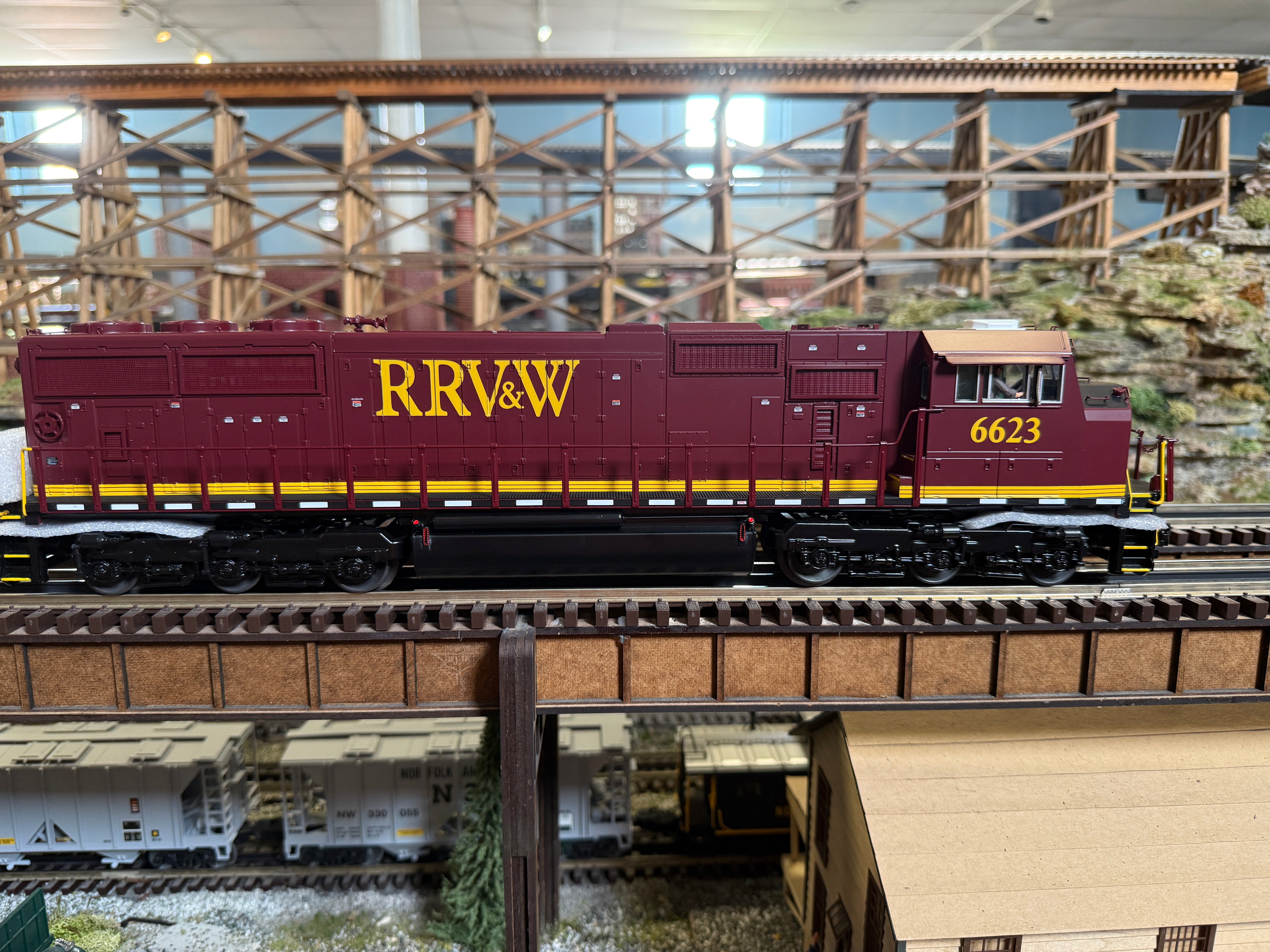 MTH 20-21953-1 - SD70Mac Diesel Engine "Red River Valley & Western" #6623 w/ PS3
