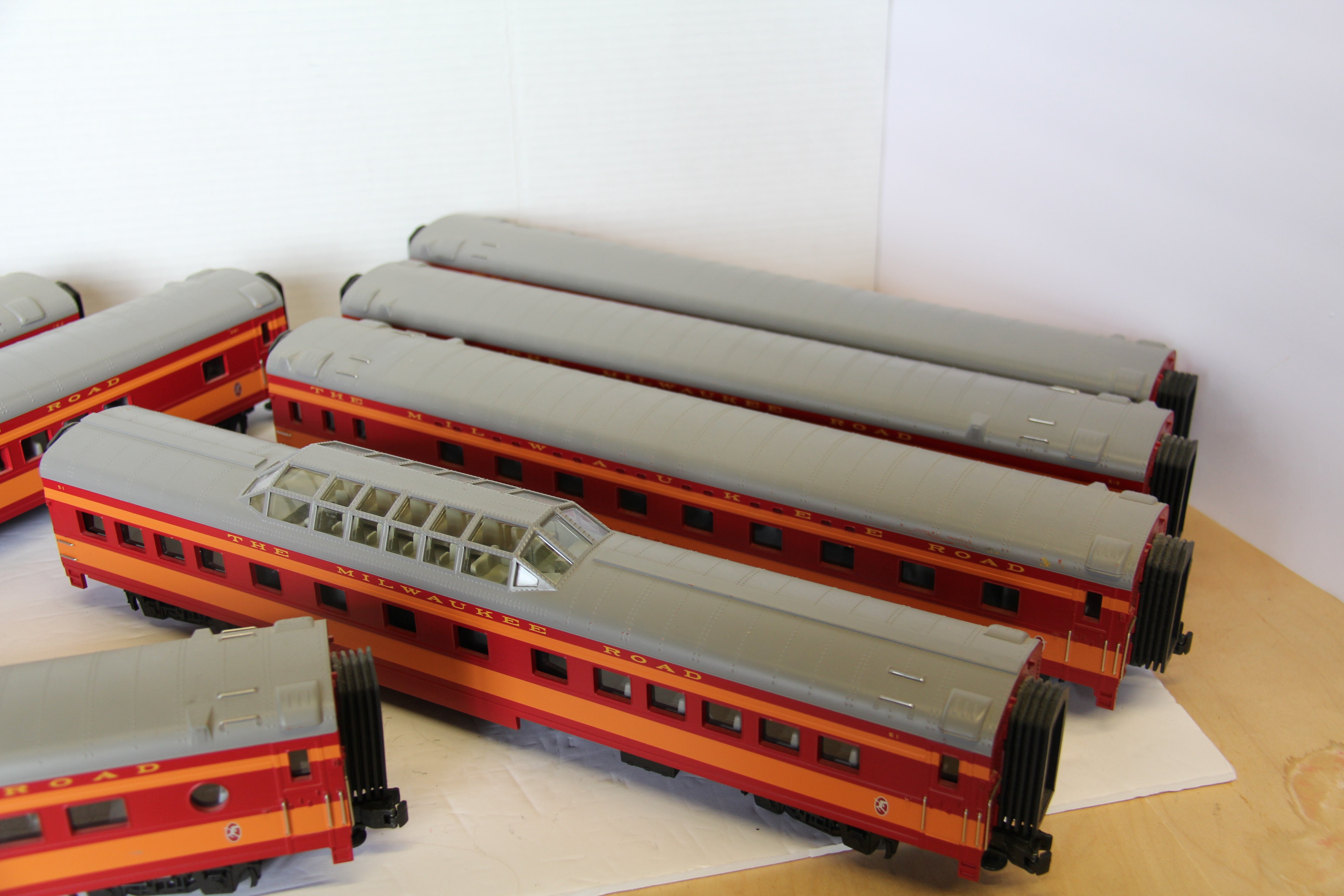 MTH Hiawatha Milwaukee Road Hiawatha Passenger 8 Car Set-Second hand-M6322