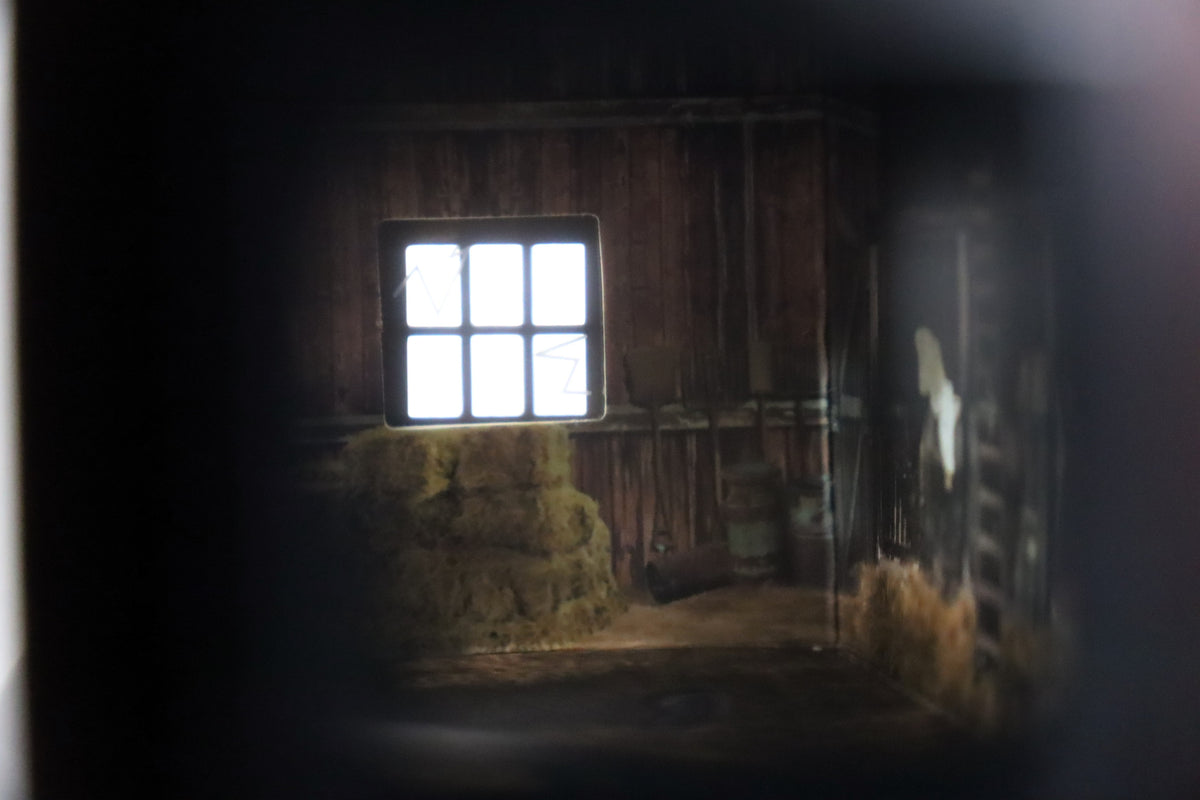 Woodland Scenics BR5865 - Old Weathered Barn - MrMuffin'sTrains