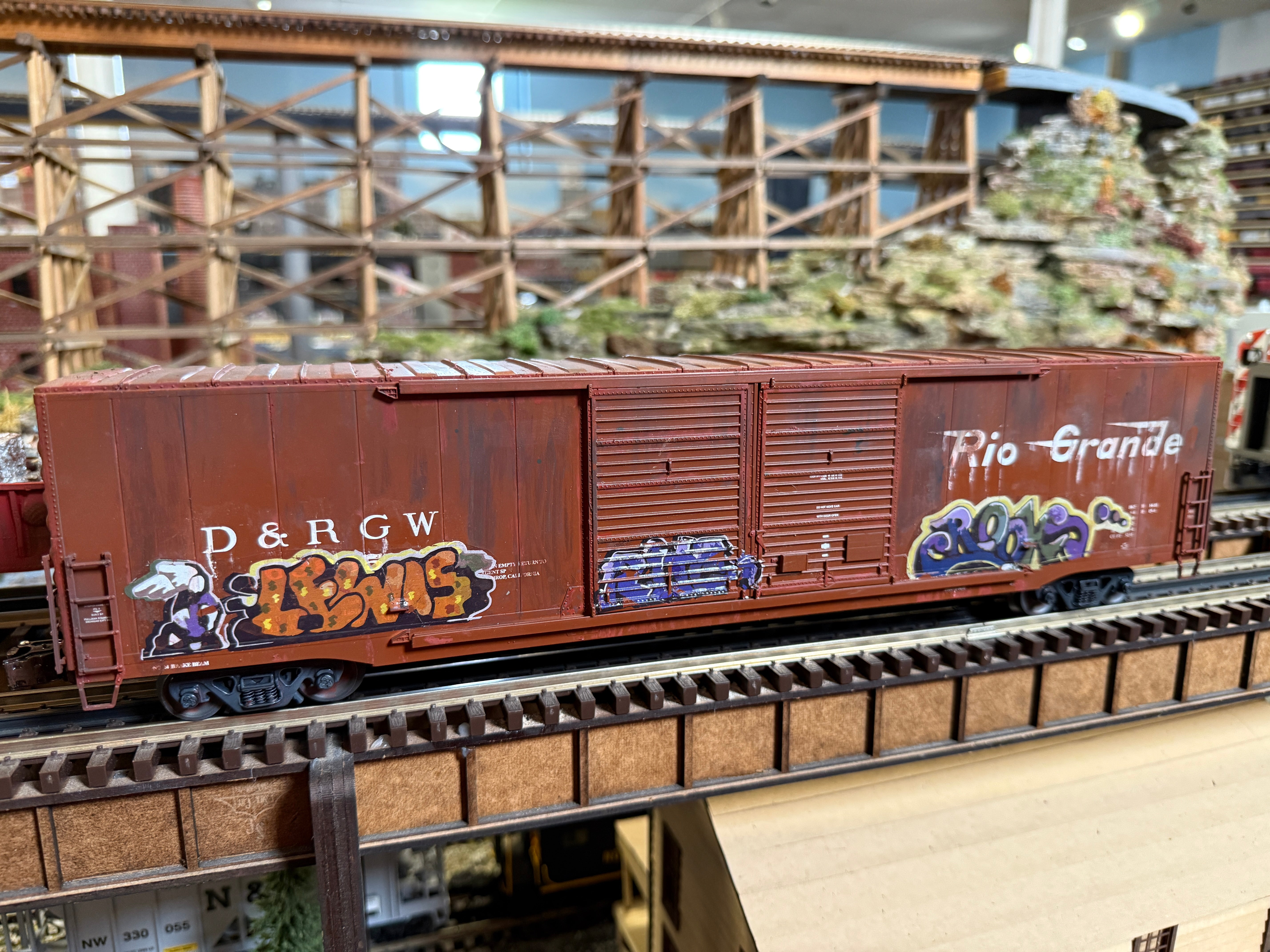 Lionel 6-27209 D&RGW Twin Door 60' Box Car weathered and detialed by Harry Hieke
