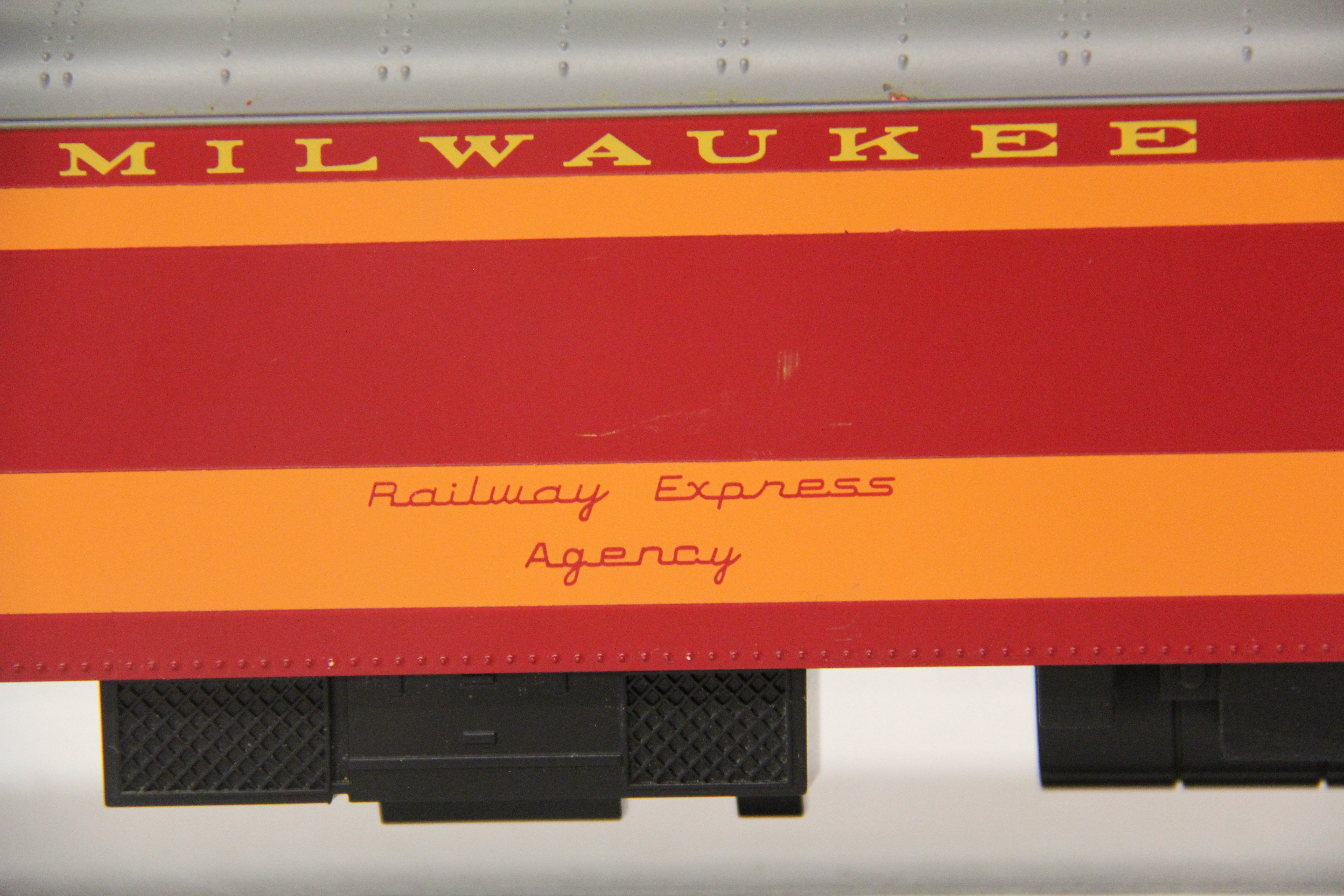 MTH Hiawatha Milwaukee Road Hiawatha Passenger 8 Car Set-Second hand-M6322
