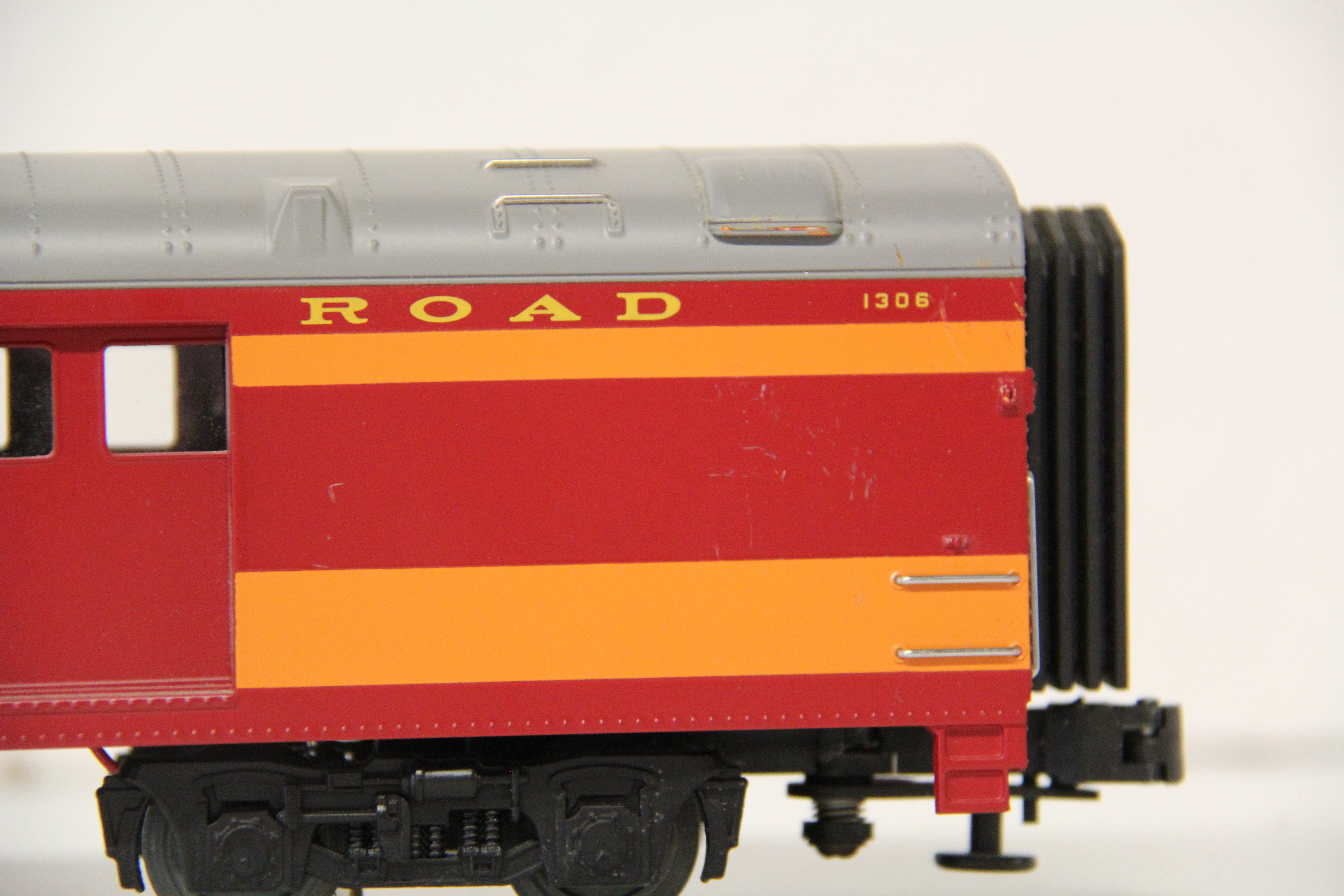 MTH Hiawatha Milwaukee Road Hiawatha Passenger 8 Car Set-Second hand-M6322