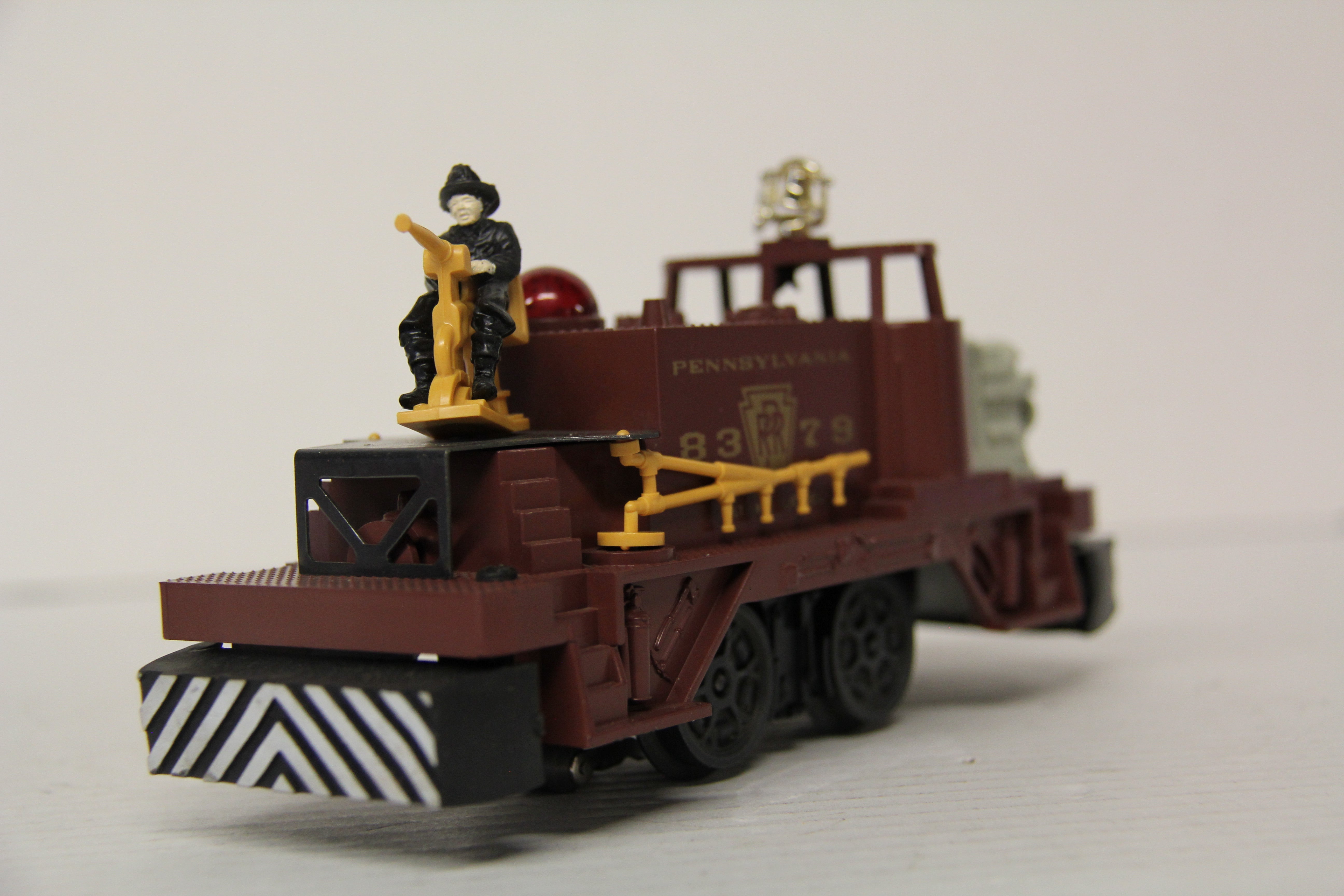 pandaaaa　RALEIGH RFC 440 Lionel 6-8379 Pennsylvania Railroad Motorized Fire Car