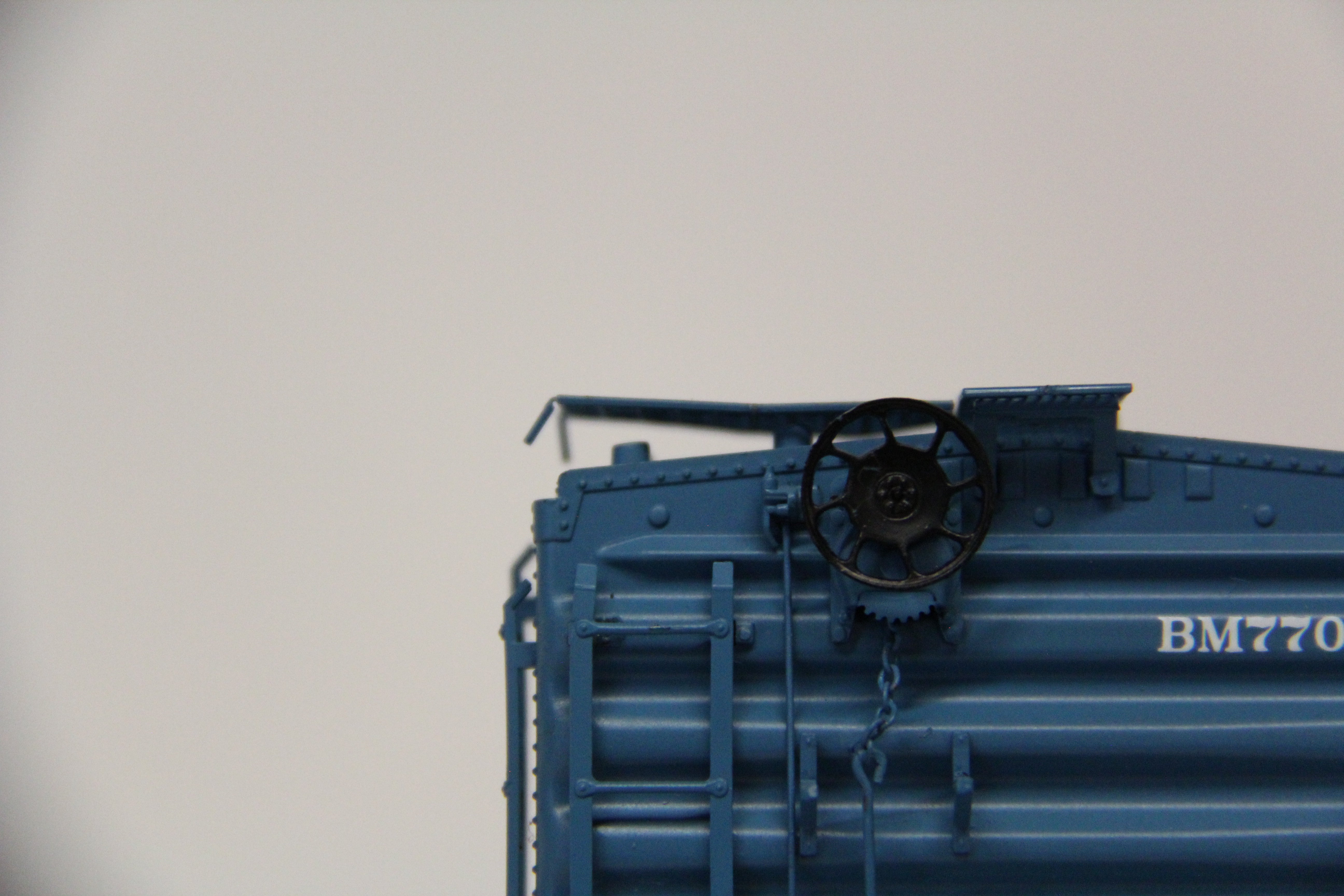 MTH 20-90703 Boston & Maine 50' Ps-1 Box Car w/ Youngstown Door #77030-Second hand-M6324
