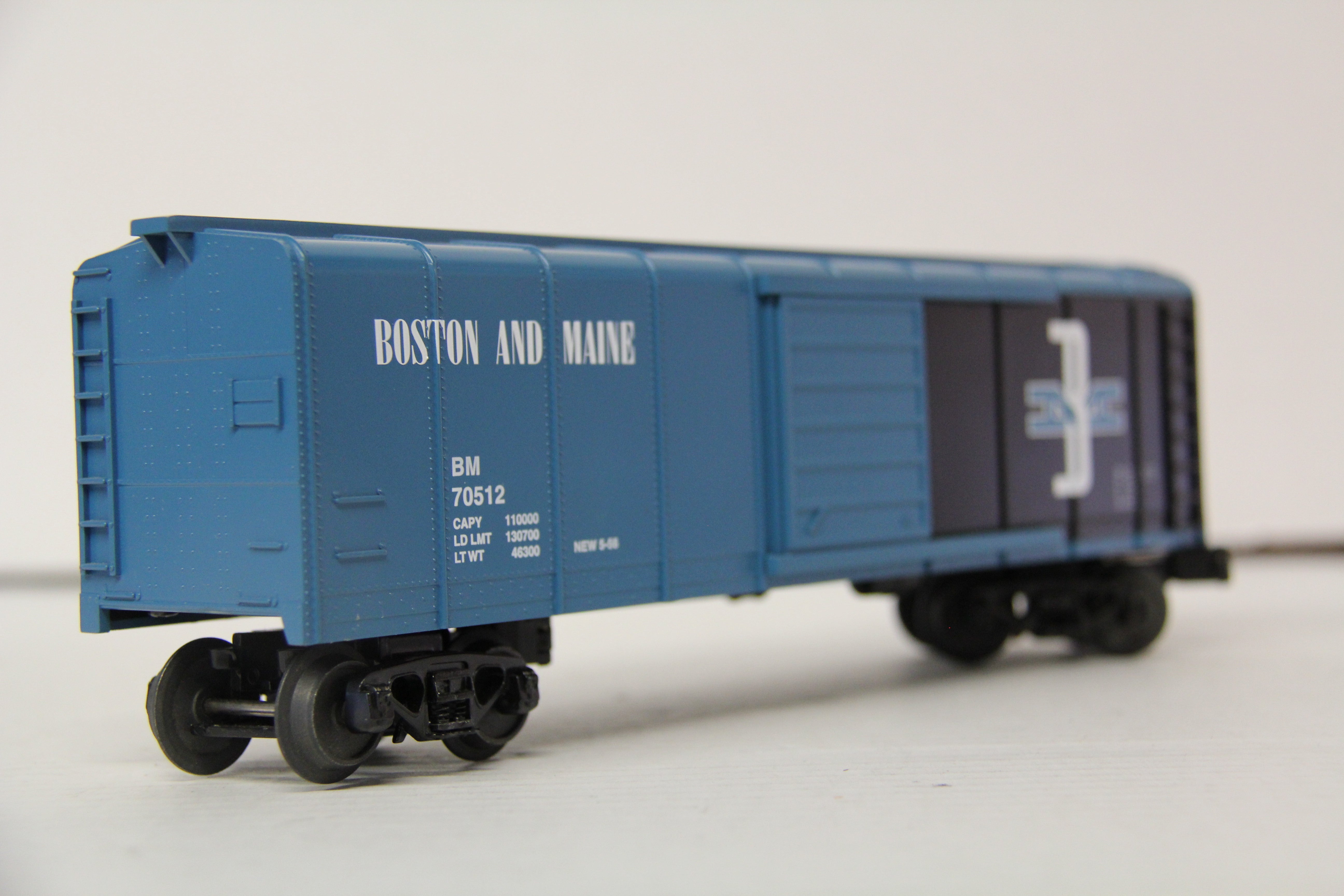 Rail King 30-74679 Boston & Maine Rounded Roof Box Car-Second hand-M6325