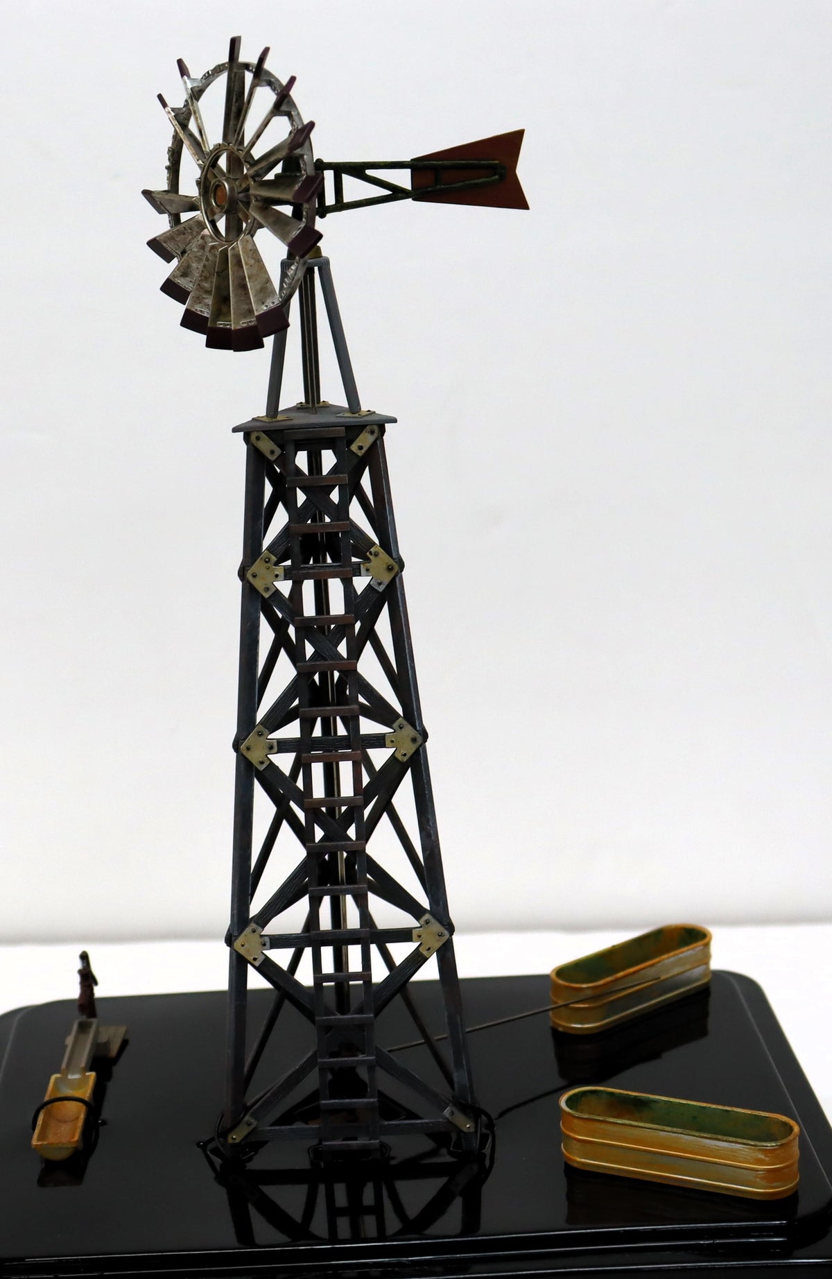 Woodland Scenics BR5867 - Old Windmill - MrMuffin'sTrains