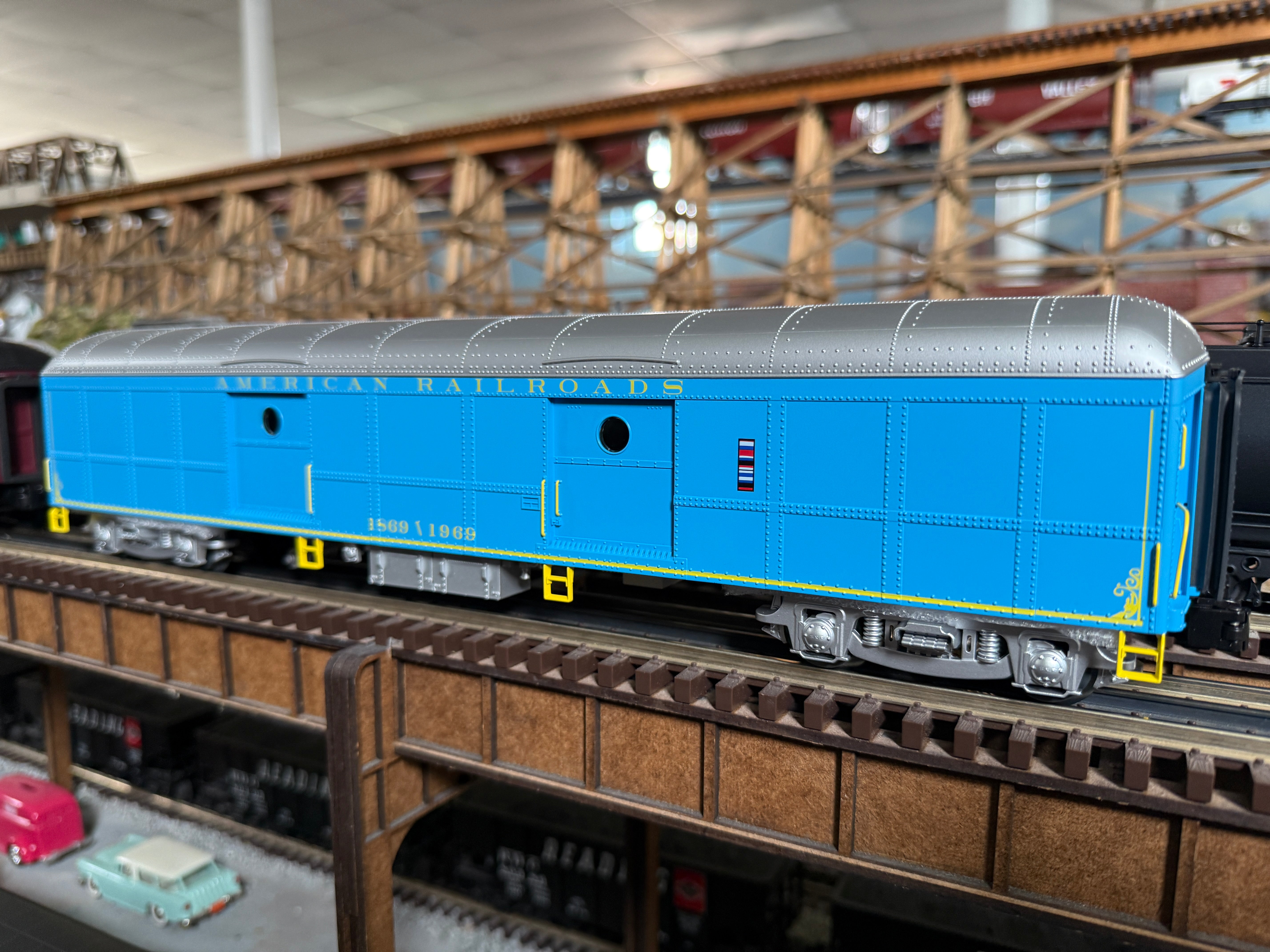 Lionel 2527010 - B60 Baggage Car "American Railroads" (3-Pack)