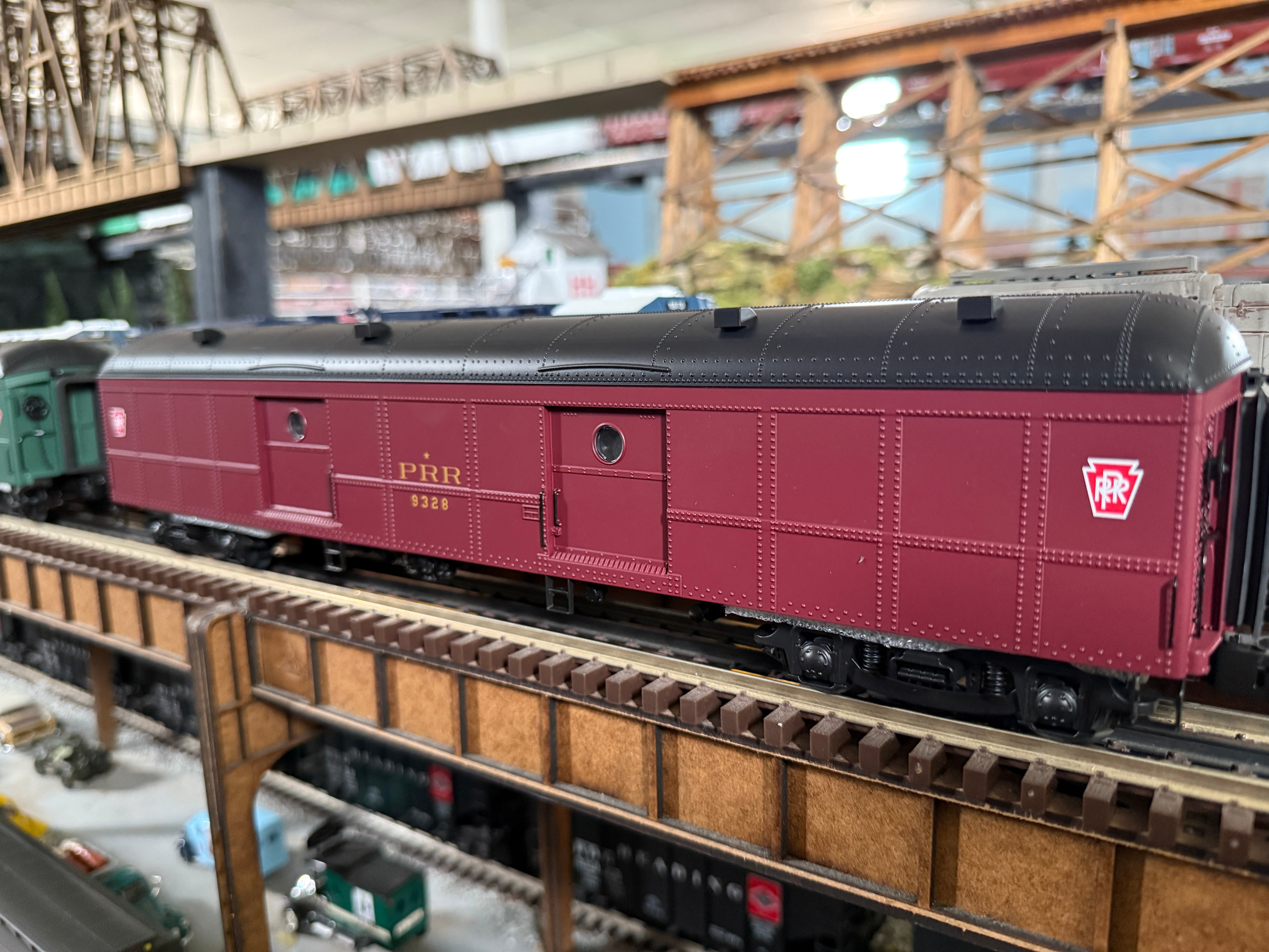 Lionel 2527310 - Vision Line B60 Baggage Car "Pennsylvania" #9328
